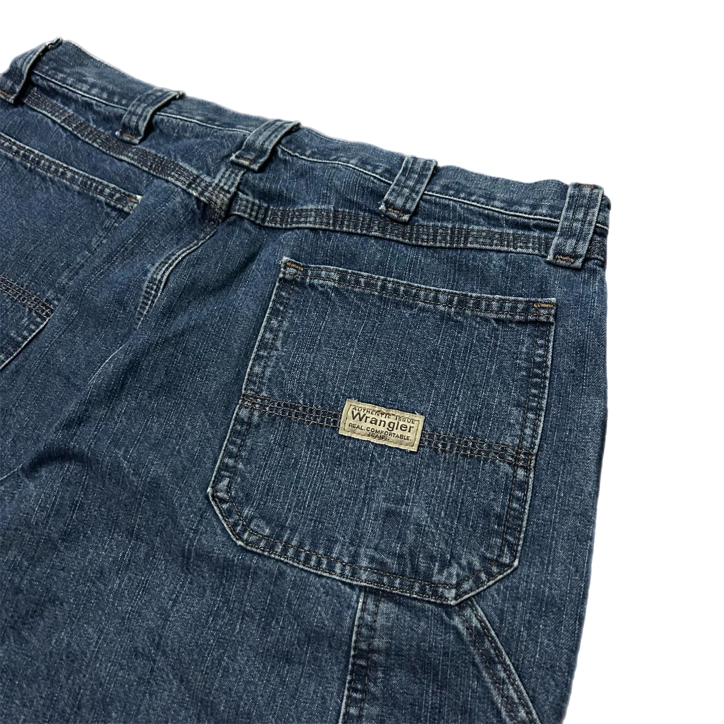 (34) Wrangler Carpenter Jean Shorts