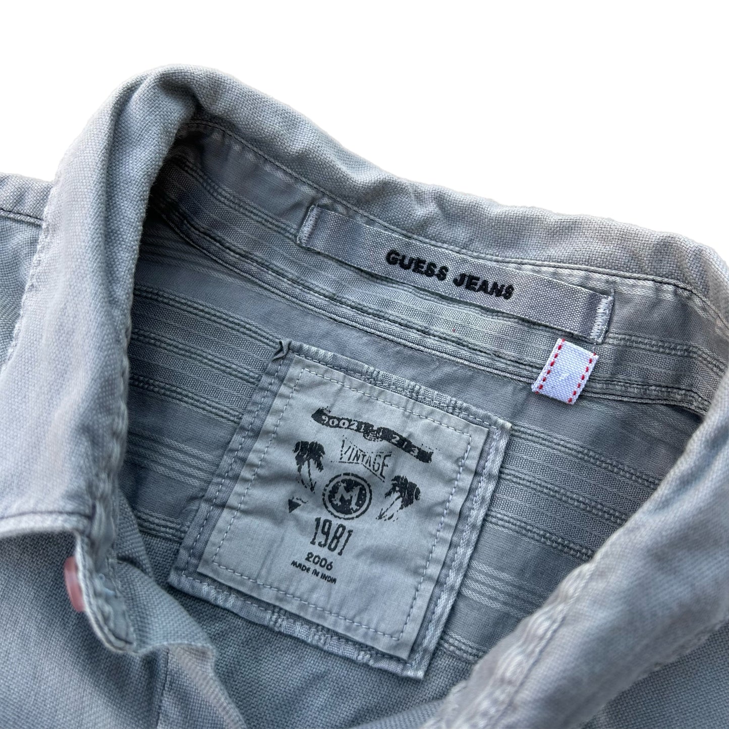 (M) 2006 Guess Jeans Gray Button-Up