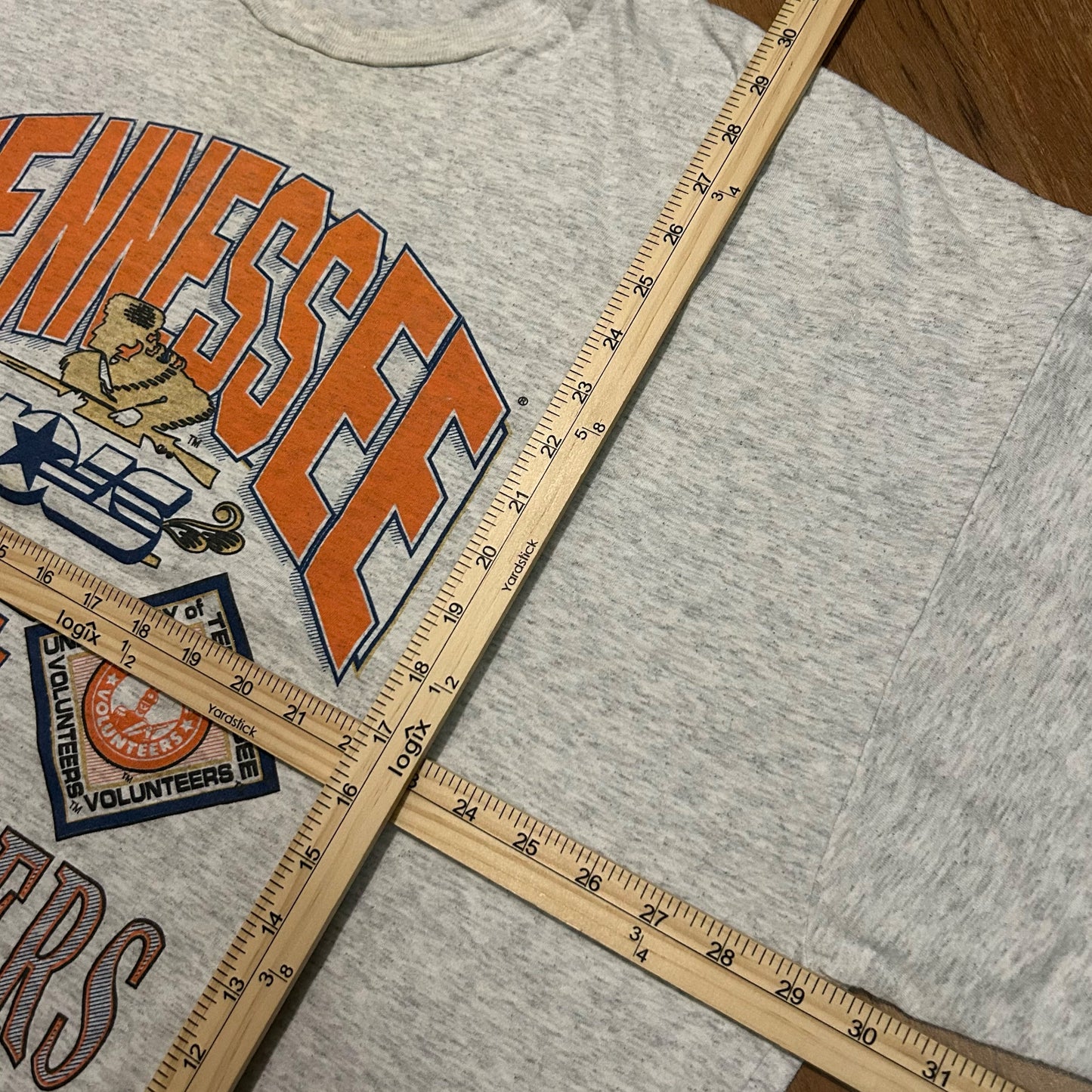 (XXL) Vintage 90s University of Tennesse Volunteers Grey Graphic T-Shirt