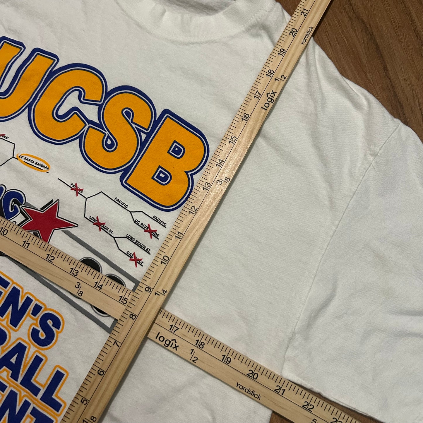 (L) Vintage 2003 UCSB Women's Basketball Tournament Cropped White T-Shirt
