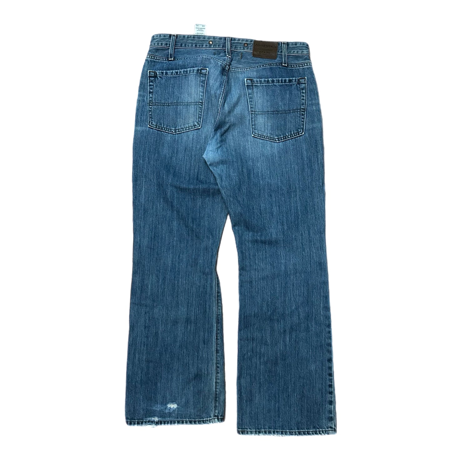 (36) Levi’s Authentic Signature Low Boot Cut Jeans