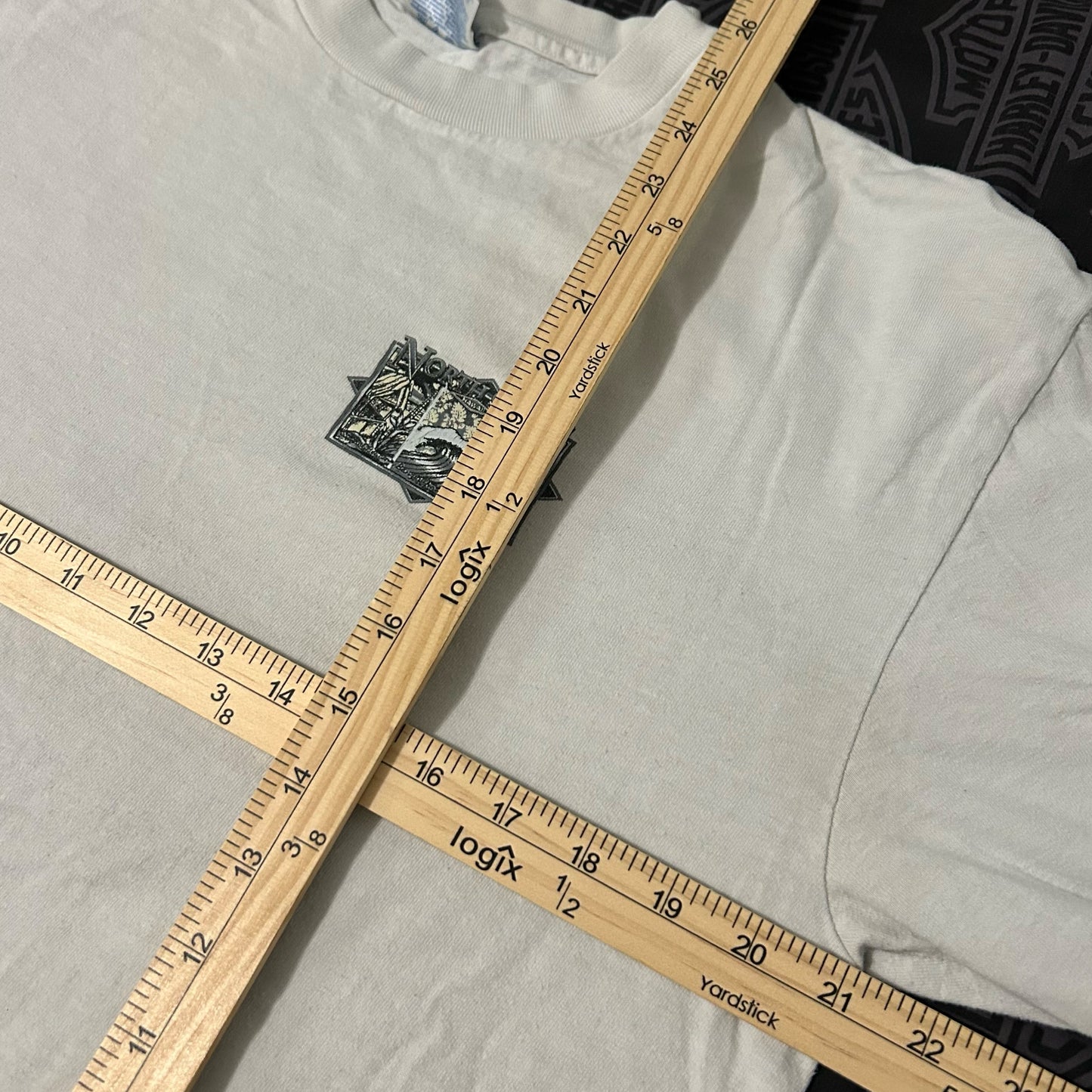 (L) Vintage 90s North Shore Hawaii Waimea Bay White Longsleeve Graphic Shirt