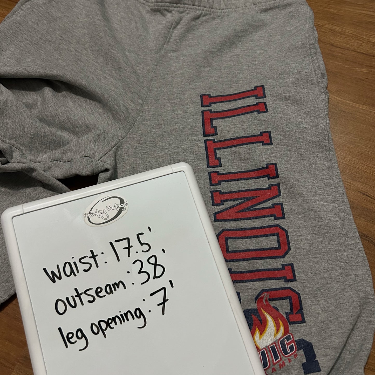 (S) Vintage University of Illinois Chicago Grey Loose Sweatpants