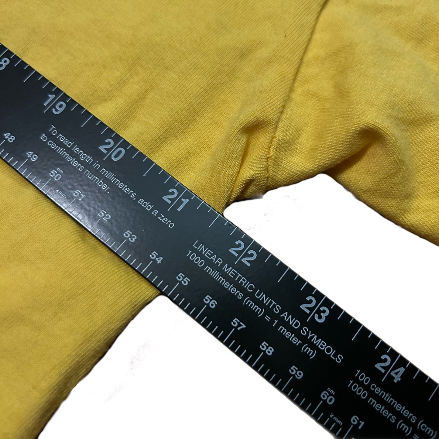 (L) Y2K Los Angeles Lakers Shaq Yellow Shirt