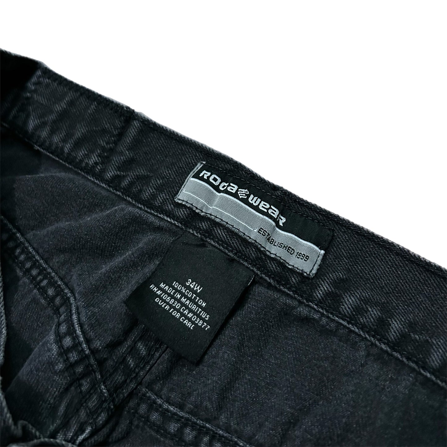 (34) Y2K Roca Wear Baggy Black Jorts