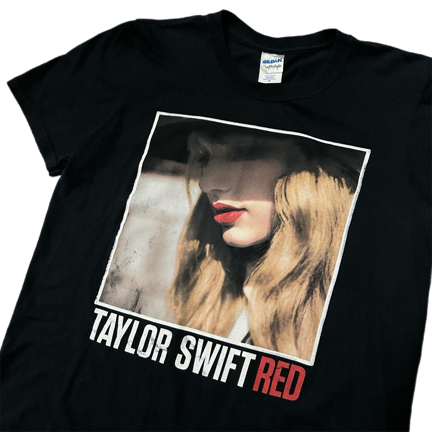 (S) Taylor Swift The Red Tour Concert Black Shirt