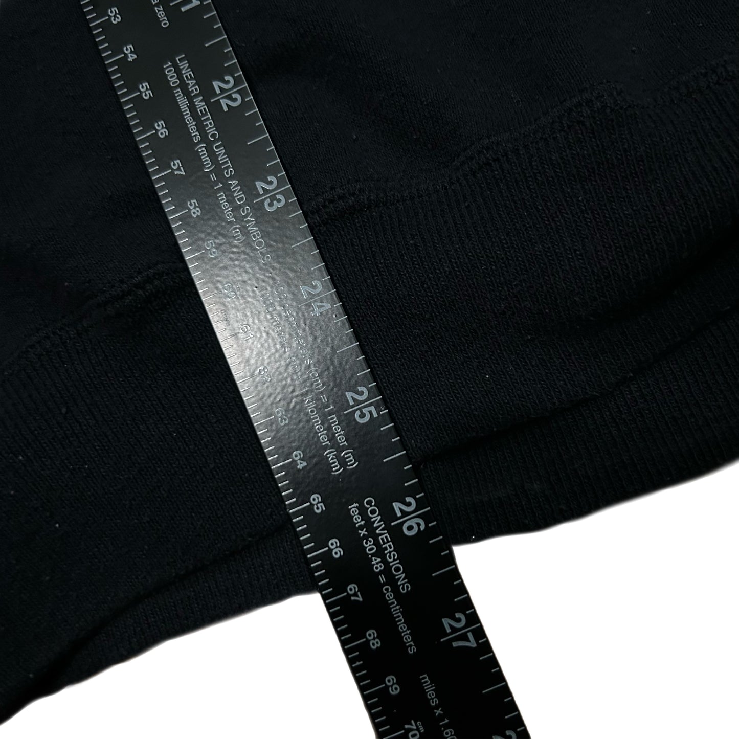 (L) Vintage Iguana Bar & Grill Black Crewneck