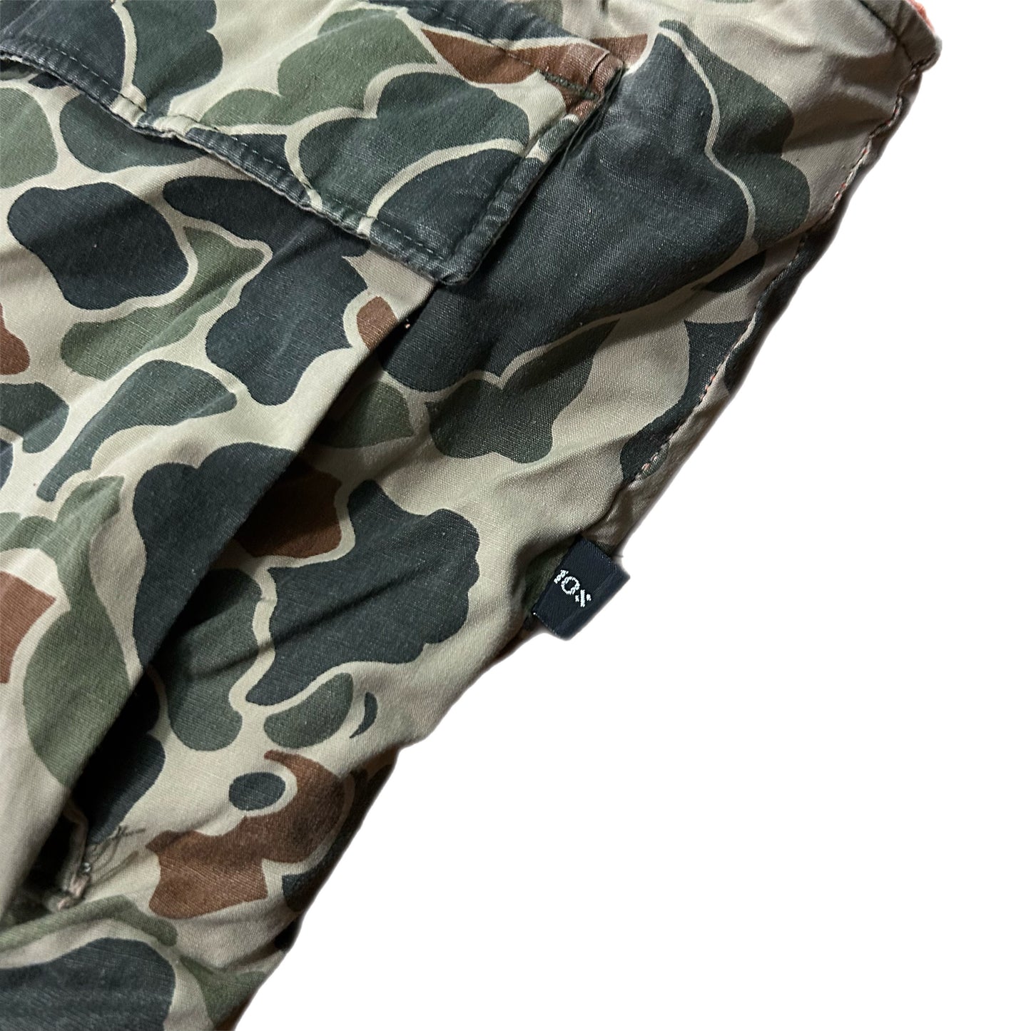 (L) Vintage Walls 10X Camo Hunting Puffer Insukated Vest