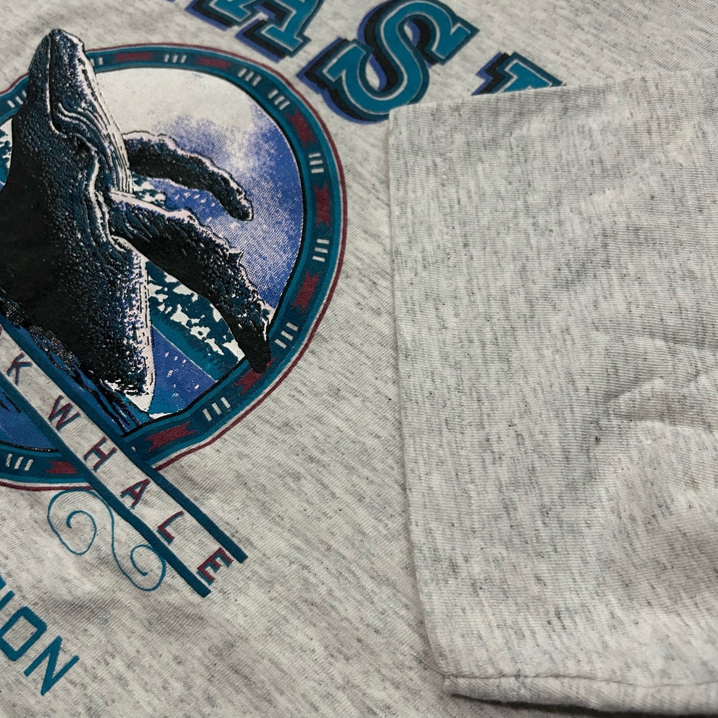 (XL) Vintage 90s Single Stitch Alaska Humpback Whale Grey Shirt