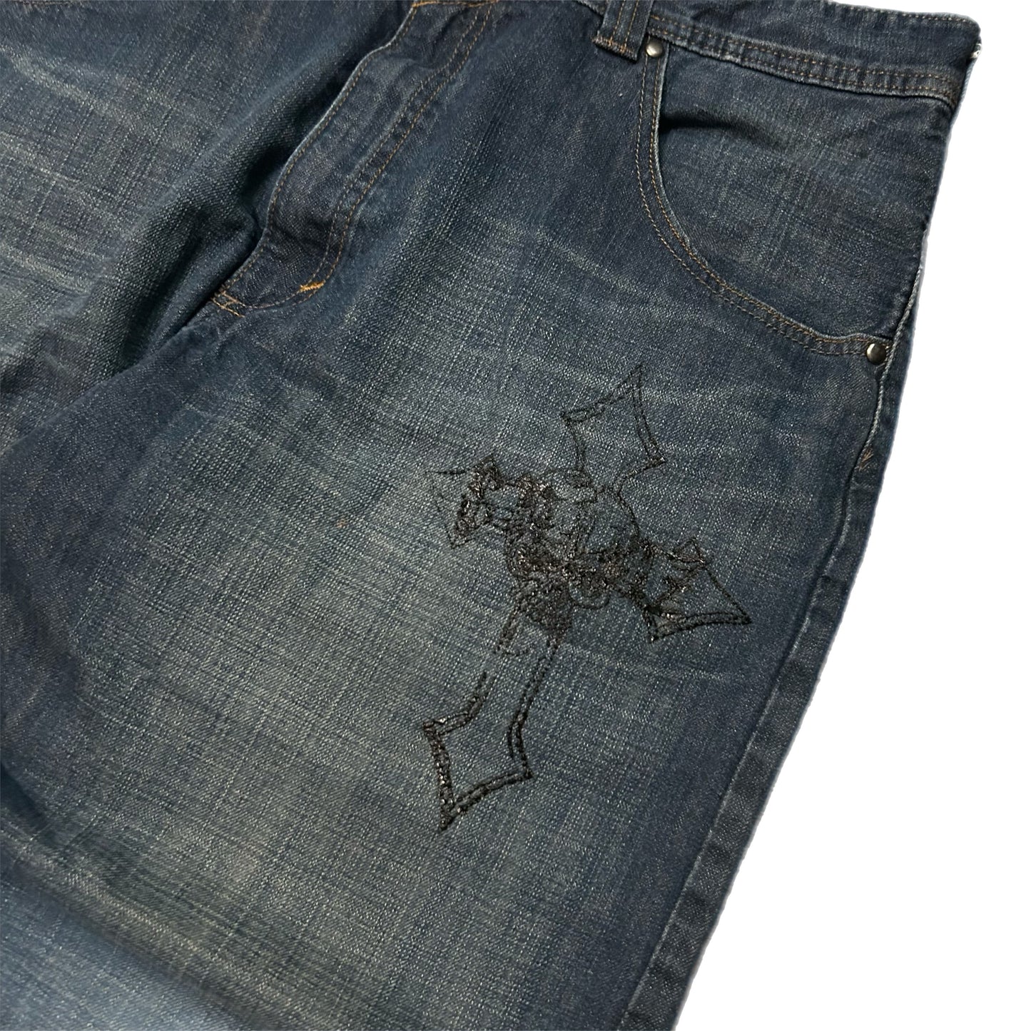 (38) Y2K Wrangler Dark Wash Straight Loose Fit Denim