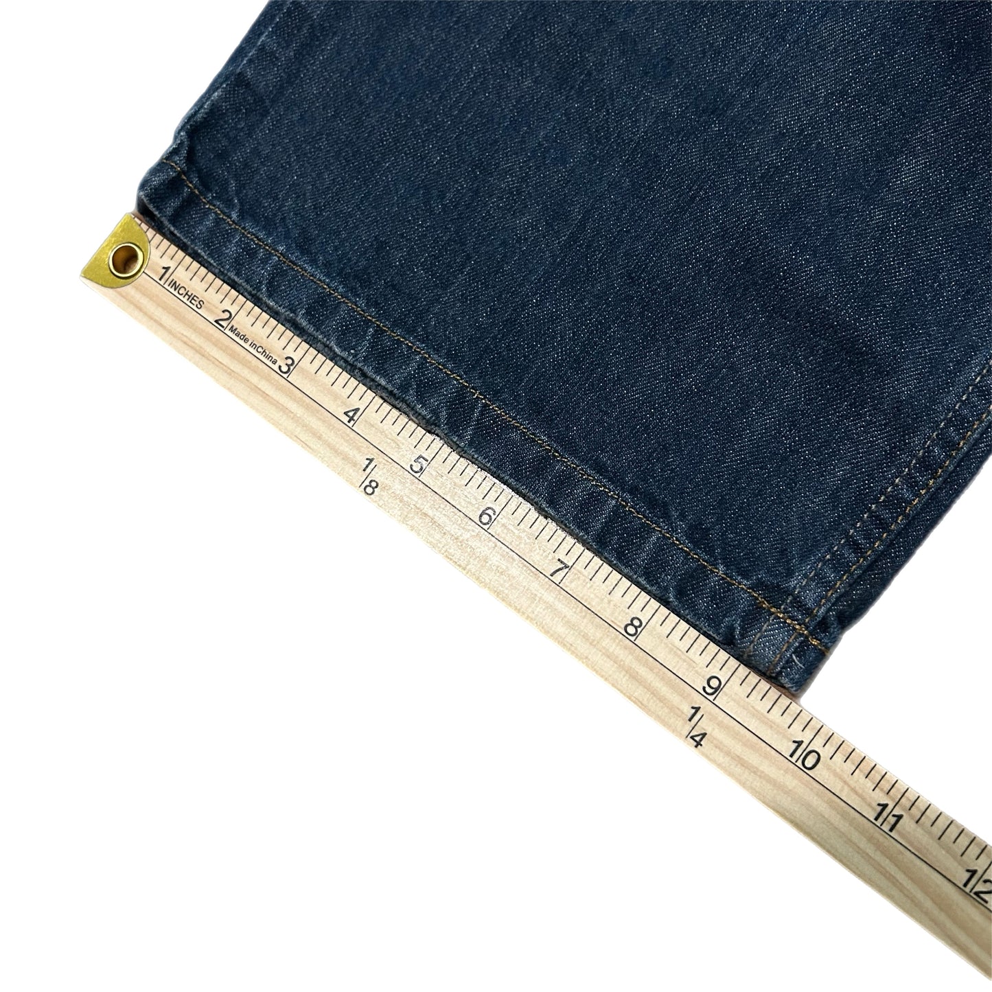 (38) Y2K Wrangler Dark Wash Straight Loose Fit Denim