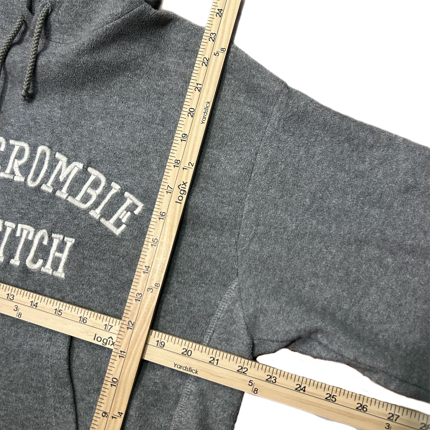 (L) Vintage Y2K Abercrombie & Fitch Grey Pullover Hoodie