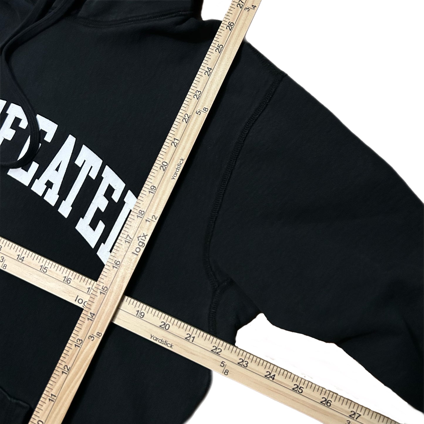 (M) Undefeated Spellout Logo Black Hoodie