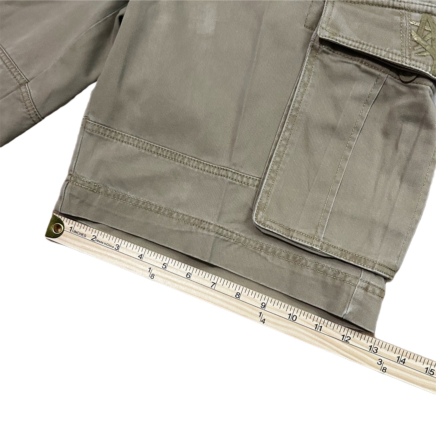 (36) Y2K Timberland Khaki Baggy Cargo Shorts