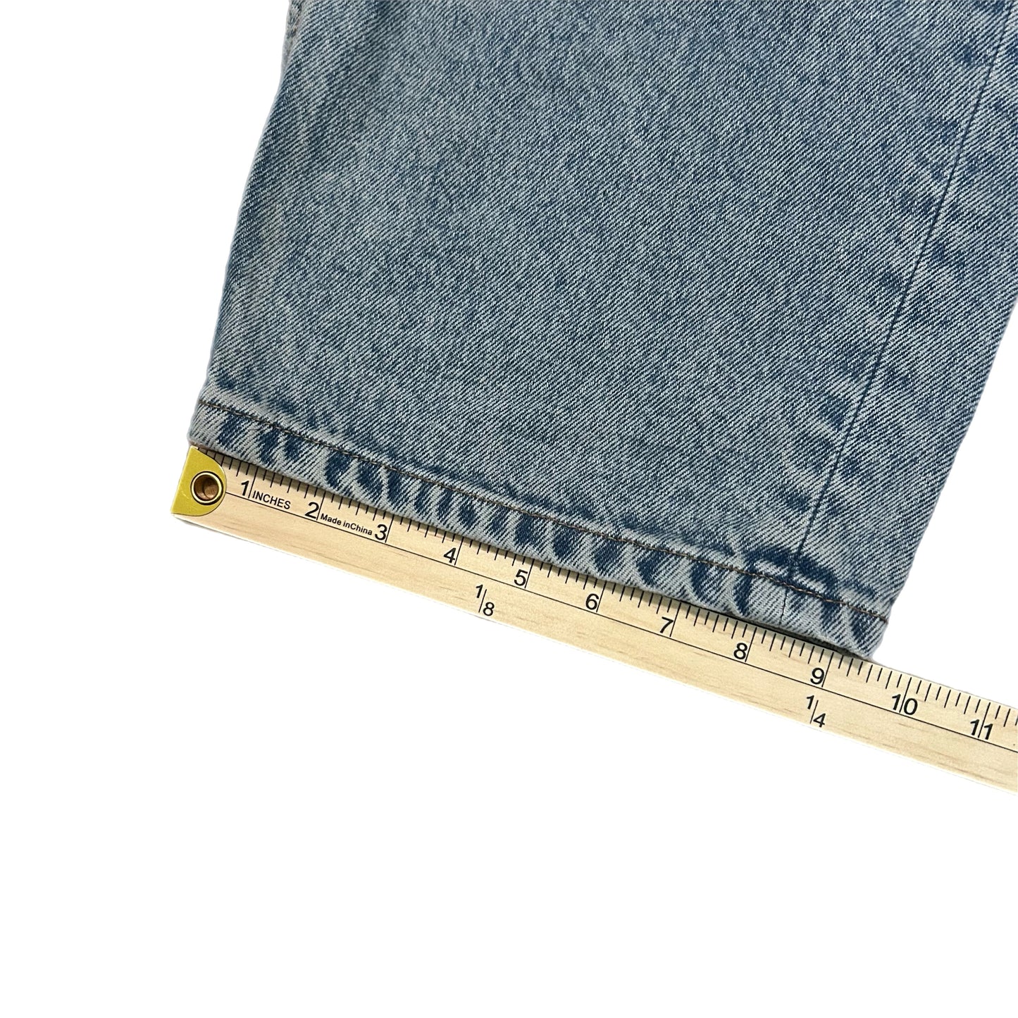 (32) Y2K DC Baggy Light Wash Denim