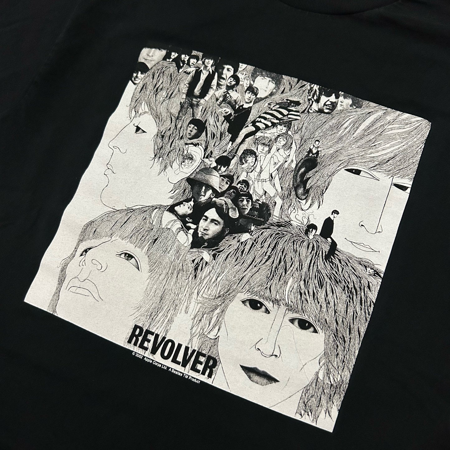(L) 2002 The Beatles Revolver Black Tee