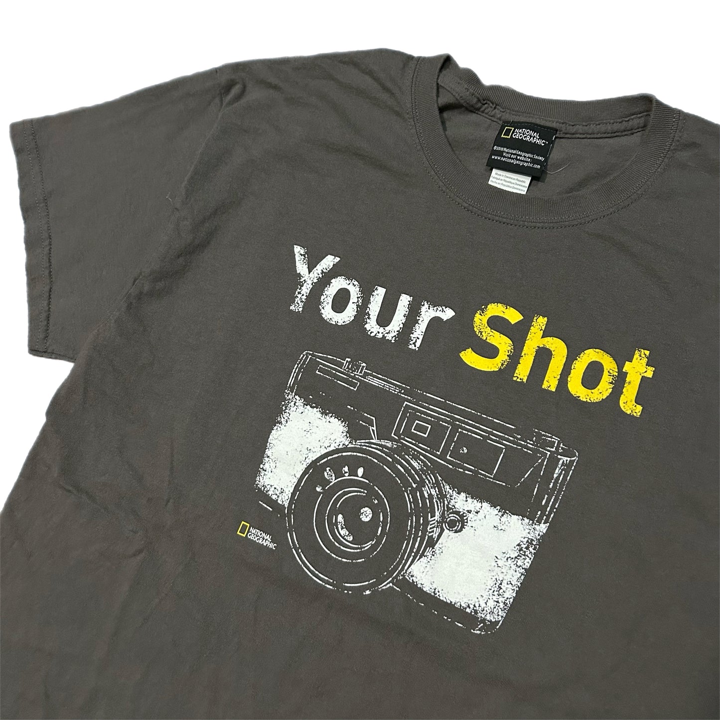 (L) National Geographic 'Your Shot' Grey Shirt