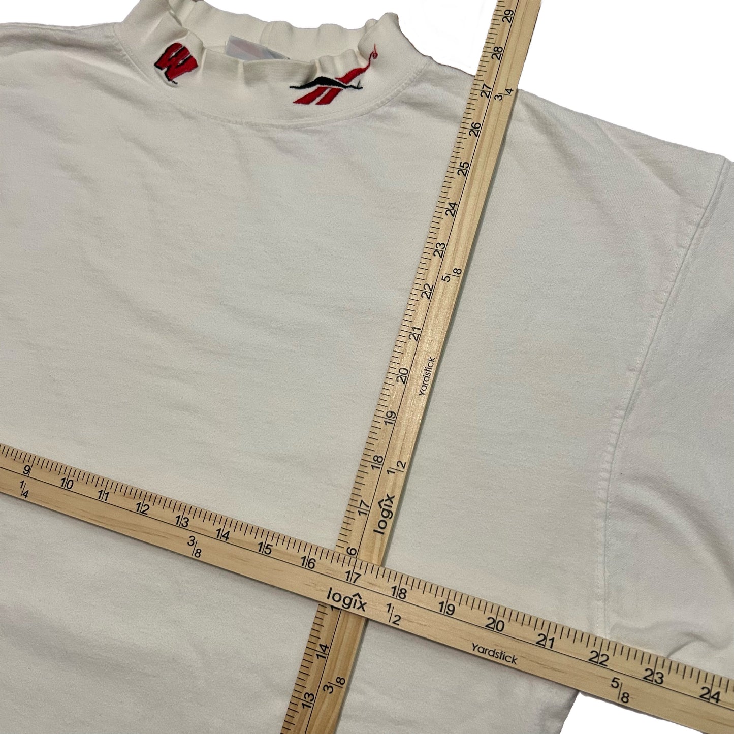 (L) Vintage Reebok Mock Neck Wisconsin Badgers Longsleeve