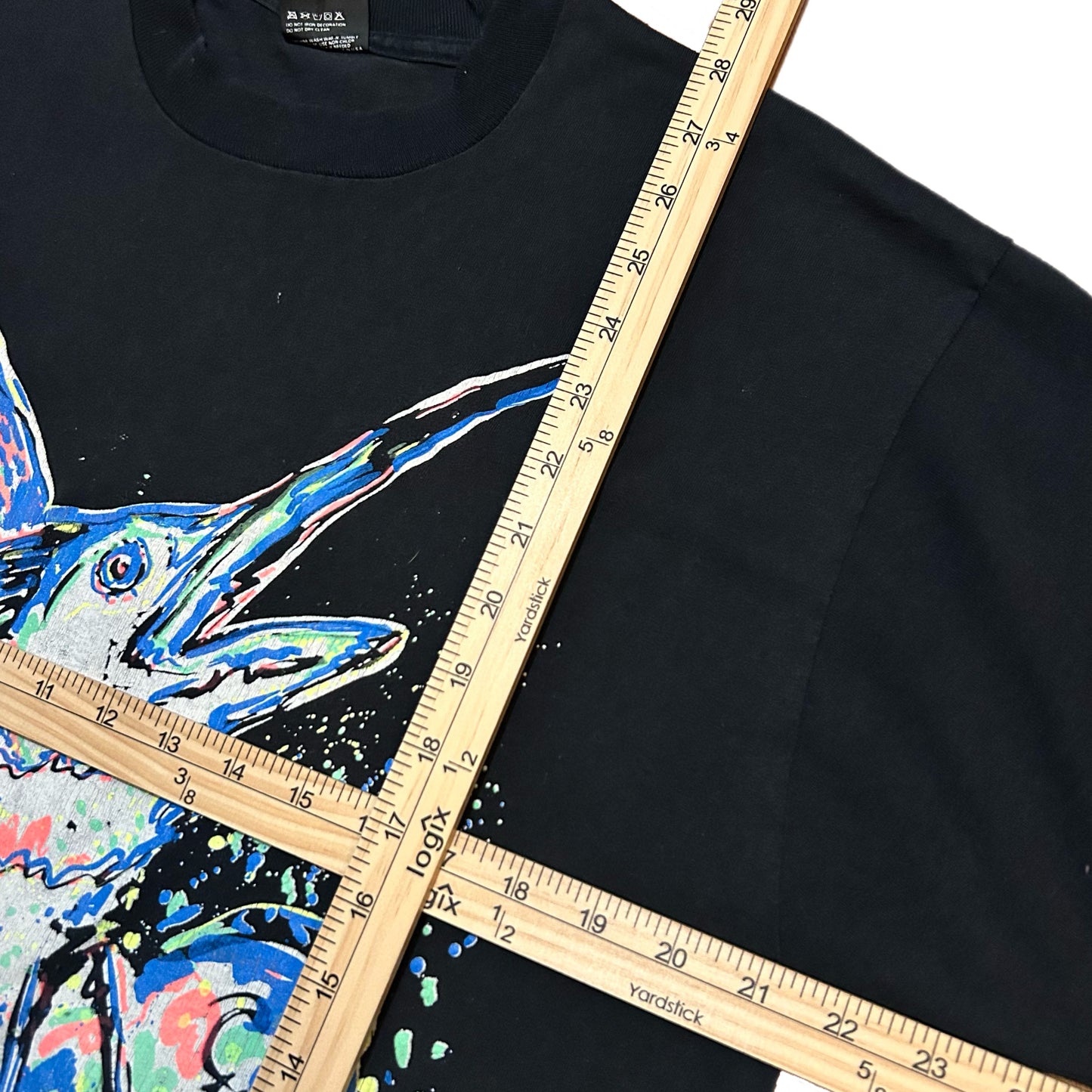 (XL) Vintage Sail Fish Art Work Black Shirt