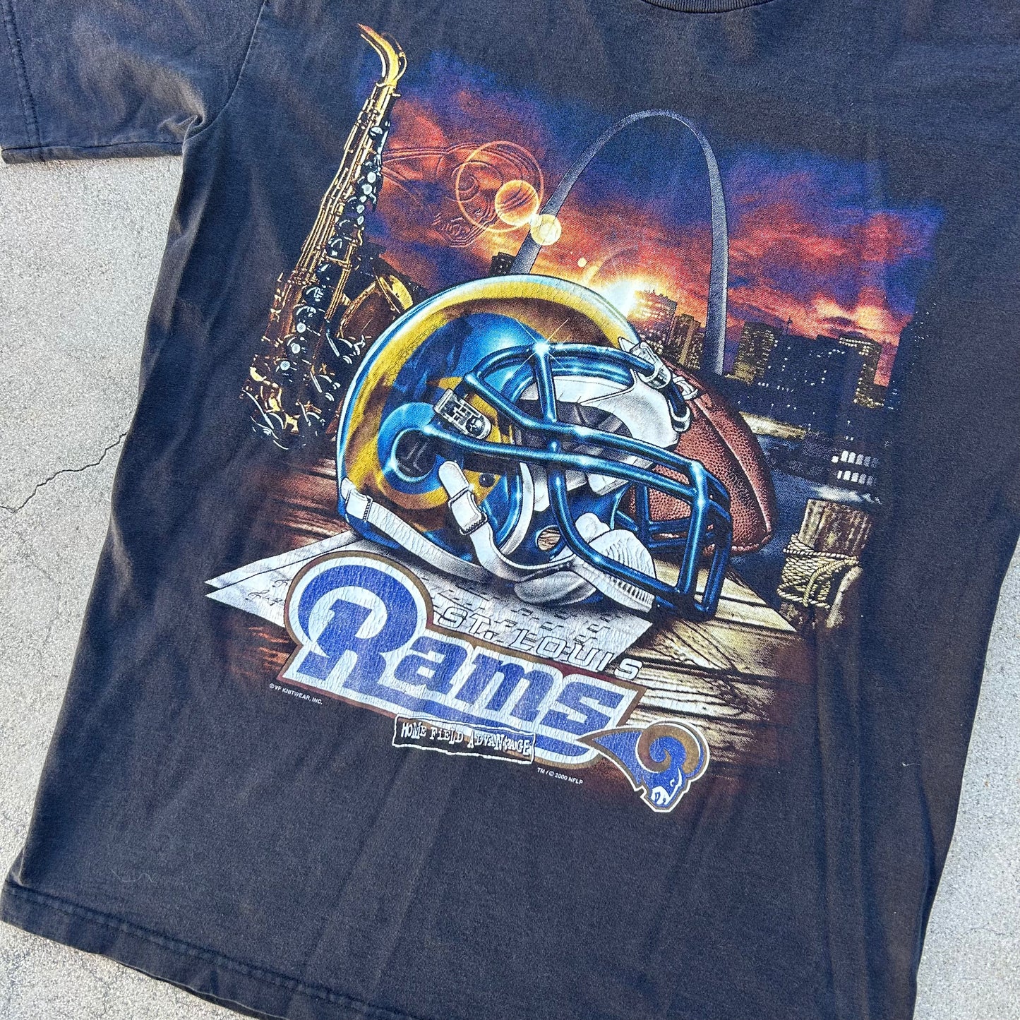 (L) 2000 St. Louis Rams Helmet Shirt