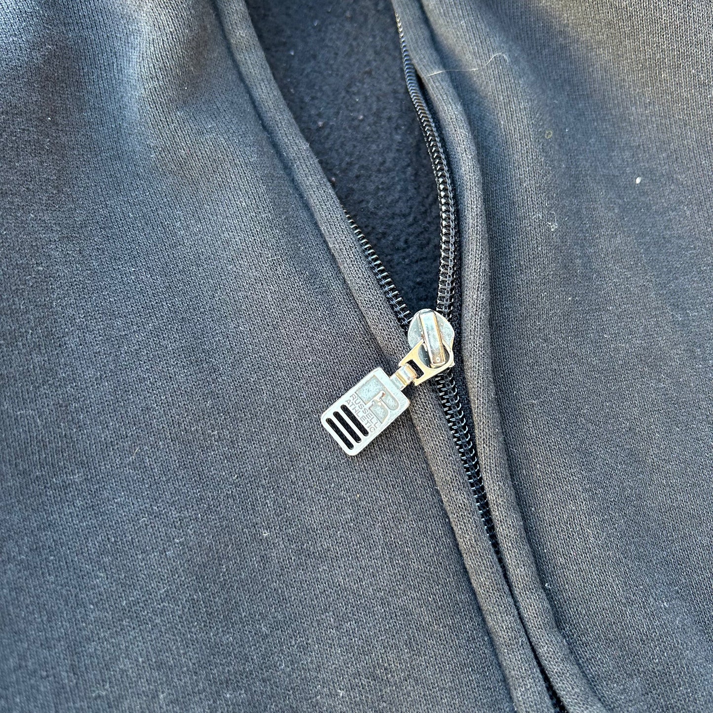 (YOUTH L) Vintage Russell Athletics Black Zip-Up Jacket