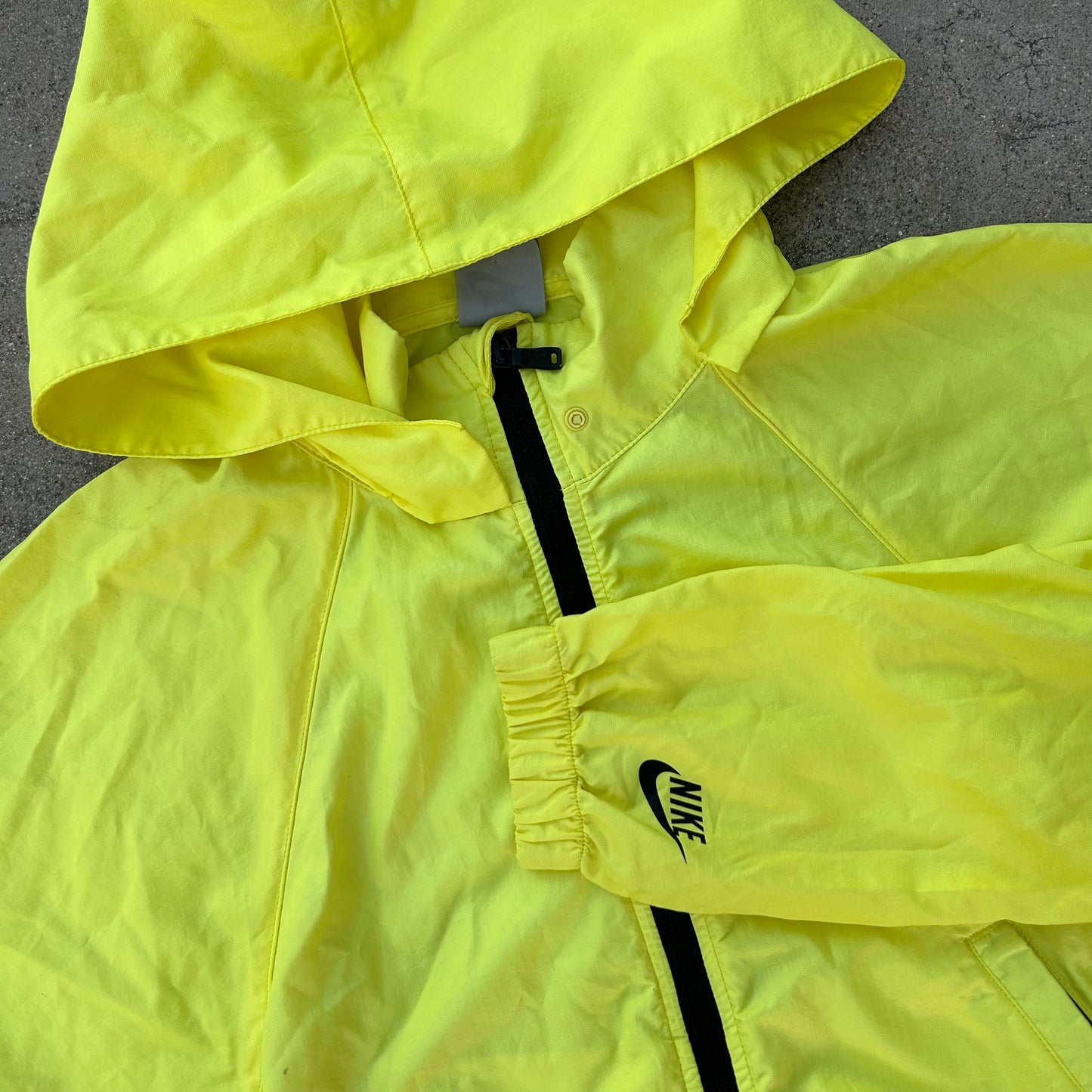 (S) Y2K Yellow Nike Windbreaker Jacket