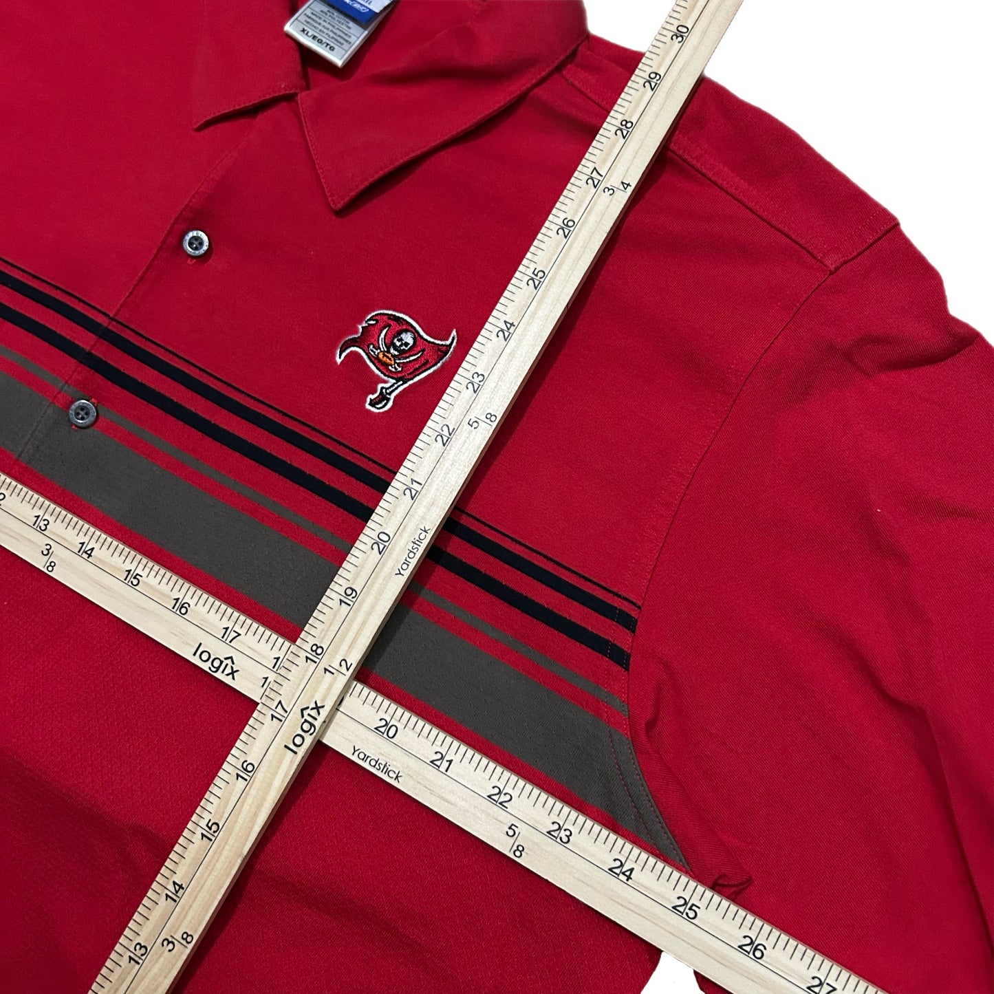 (XL) Y2K Reebok Tampa Bay Buccaneers Red Polo Shirt