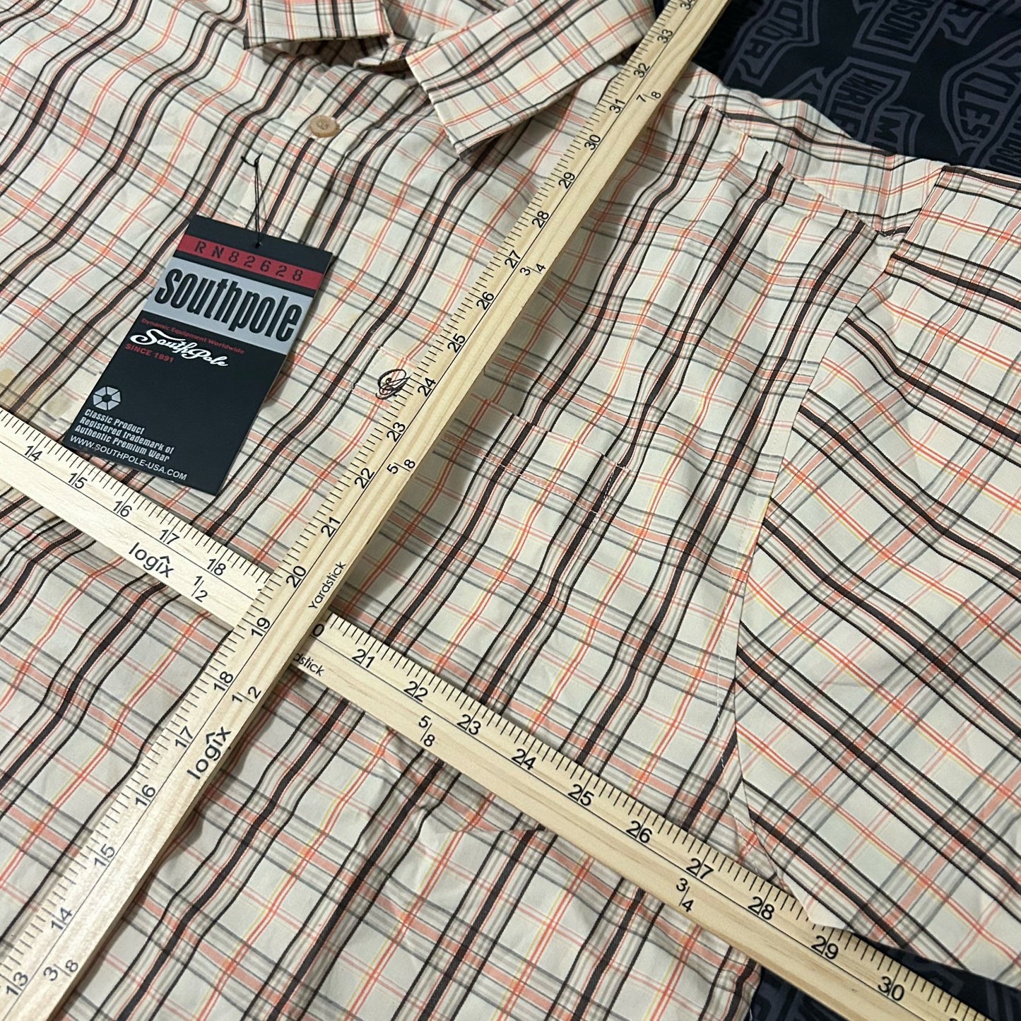(XXL) Vintage Y2K Southpole Plaid Shortsleeve Button Up Shirt