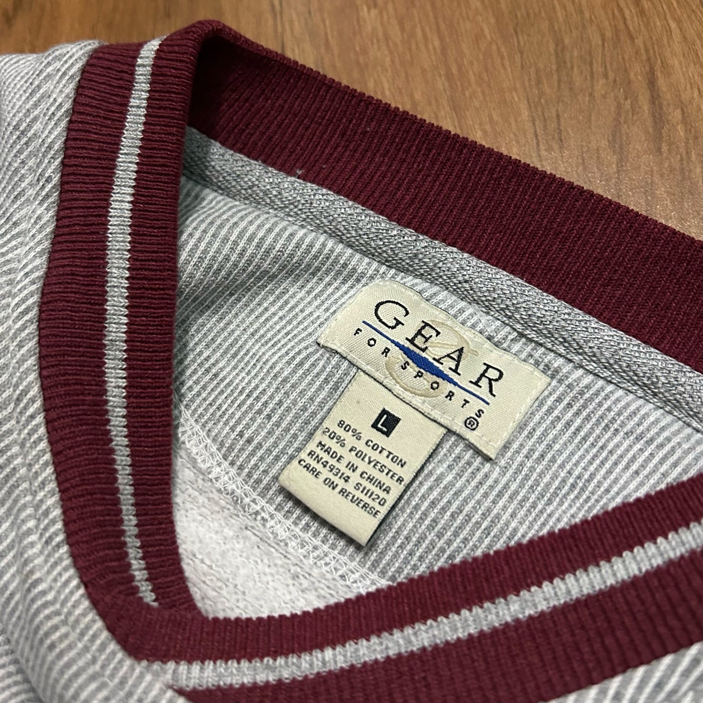 (L) Retro Skylinks Golf Course Grey Burgundy Pullover Crewneck