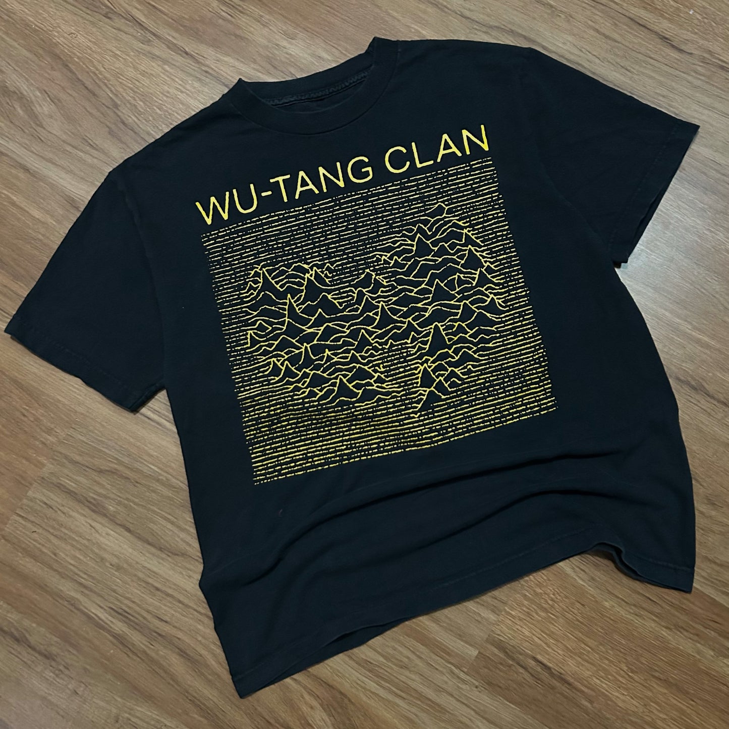 (M) Wu Tang Clan Joy Division Black Graphic T-Shirt
