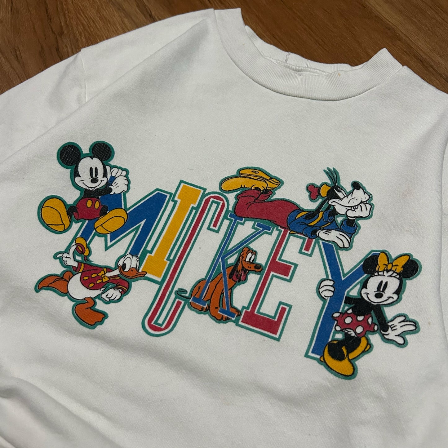 (S) Vintage 90s Mickey & Friends White Pullover Crewneck