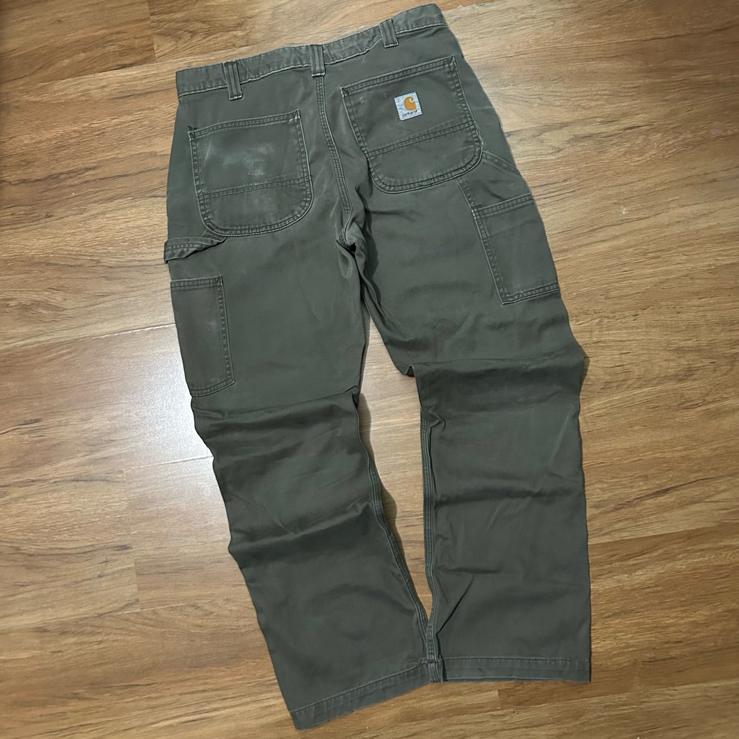 (32) Vintage Carhartt Carpenter Military Green Loose Pants