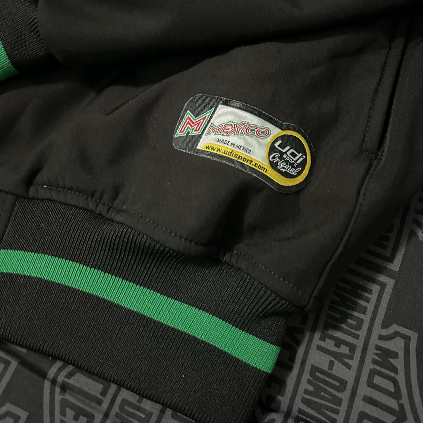 (M) Retro UDI Sport Mexico Full Zip Aztec Green Trim Track Full Zip Jacket