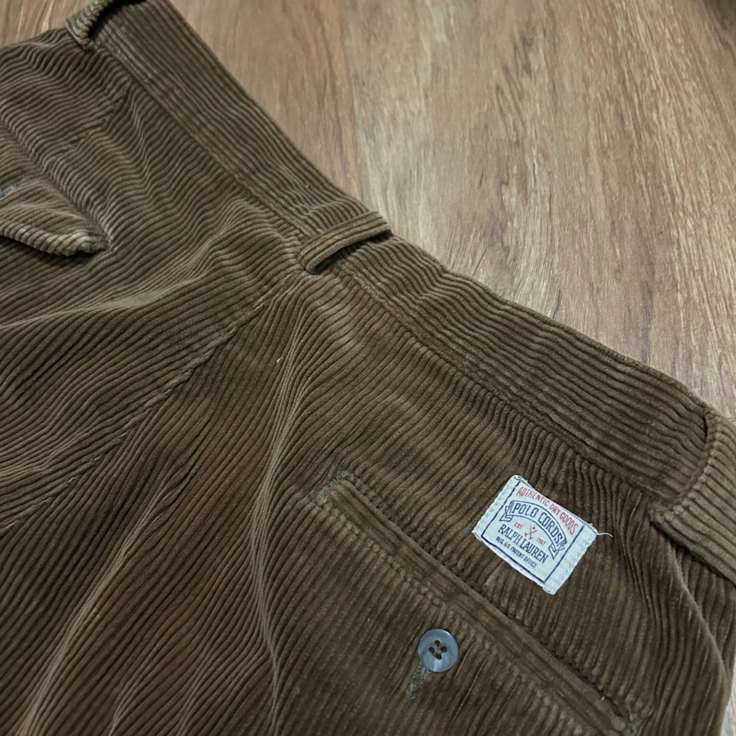 (34) Vintage 90s Polo Ralph Lauren Corduroy Dark Brown Pleaded Pants