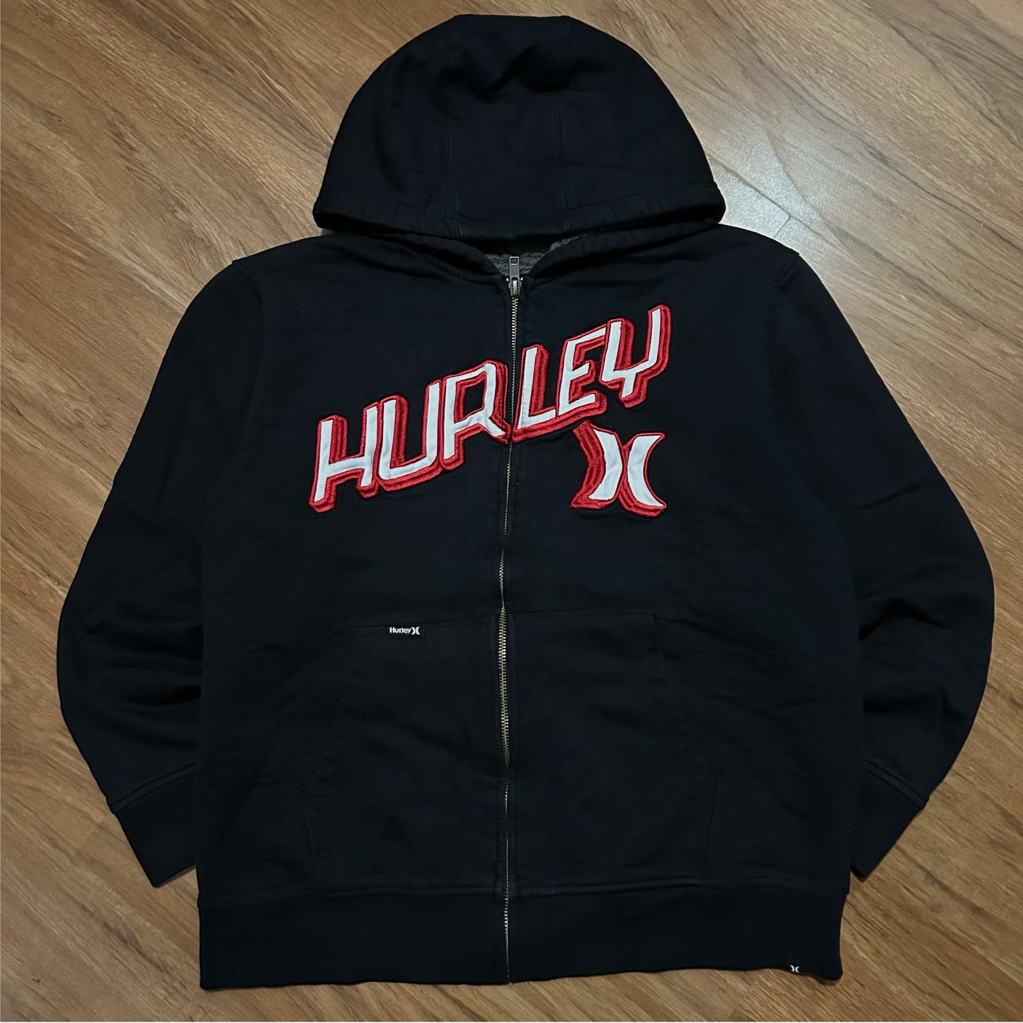 (XL) Y2K Hurley Embroidered Spellout Full Zip Black Hoodie
