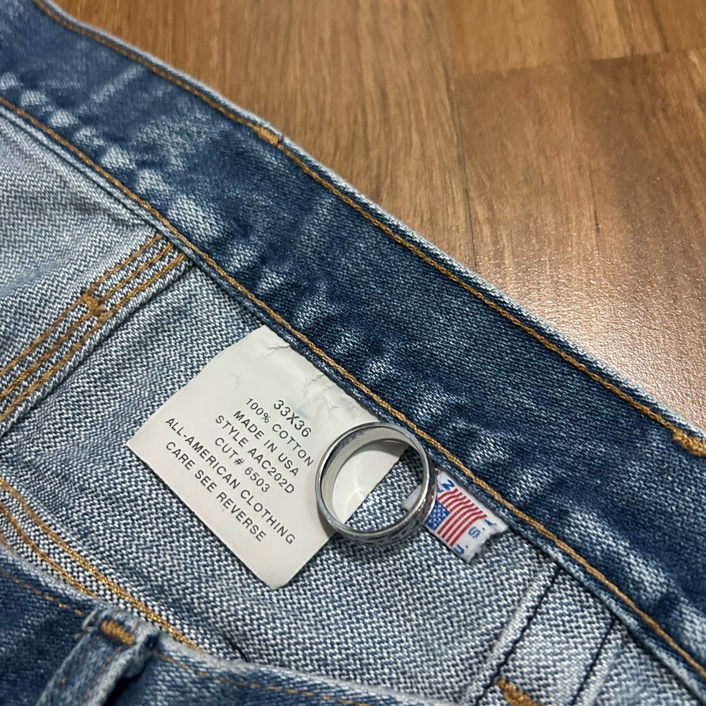 (33) Vintage Y2K All American Carpenter Dark Wash Denim Jeans