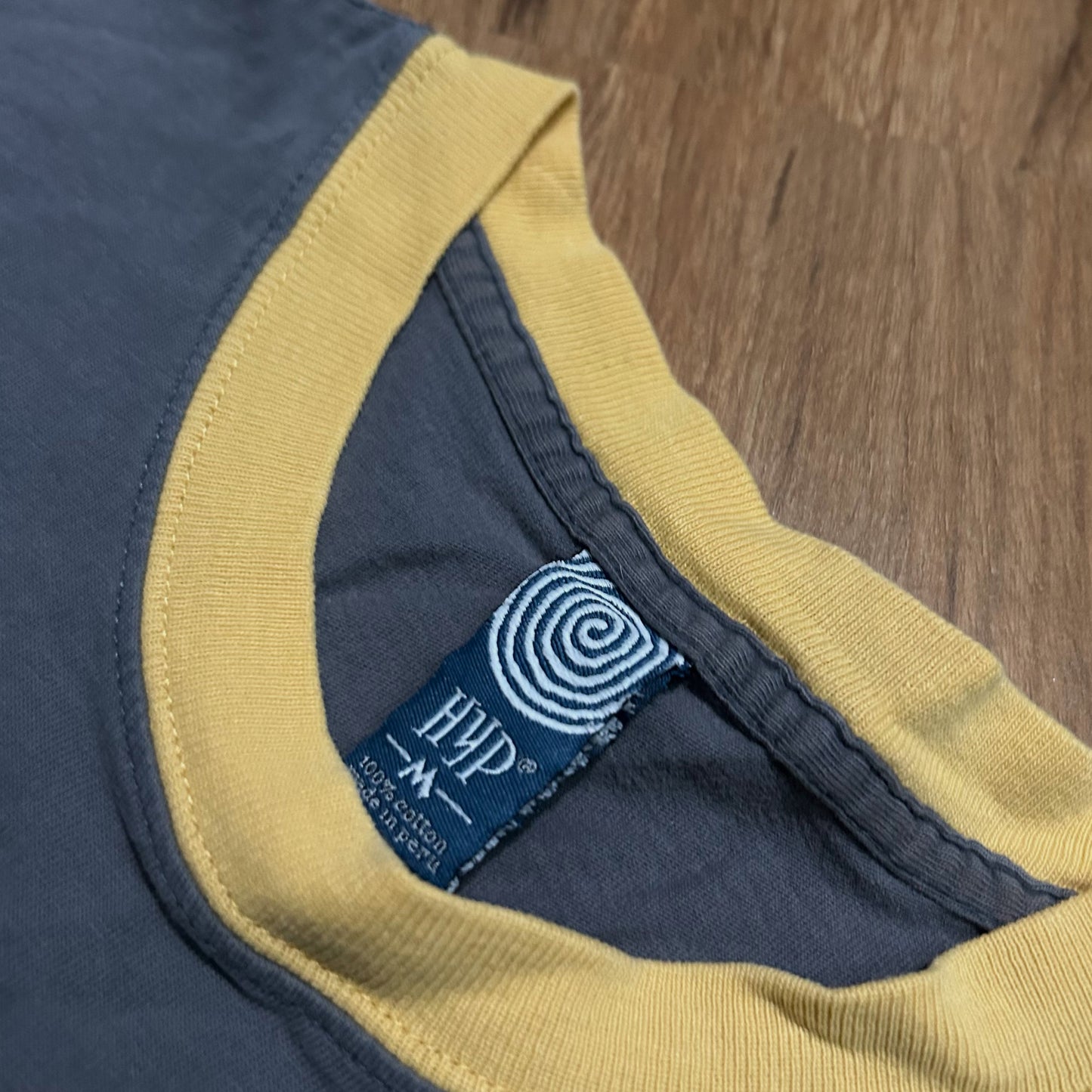 (M) Vintage Retro Warner Bros Studio Grey Yellow Ringer T-Shirt