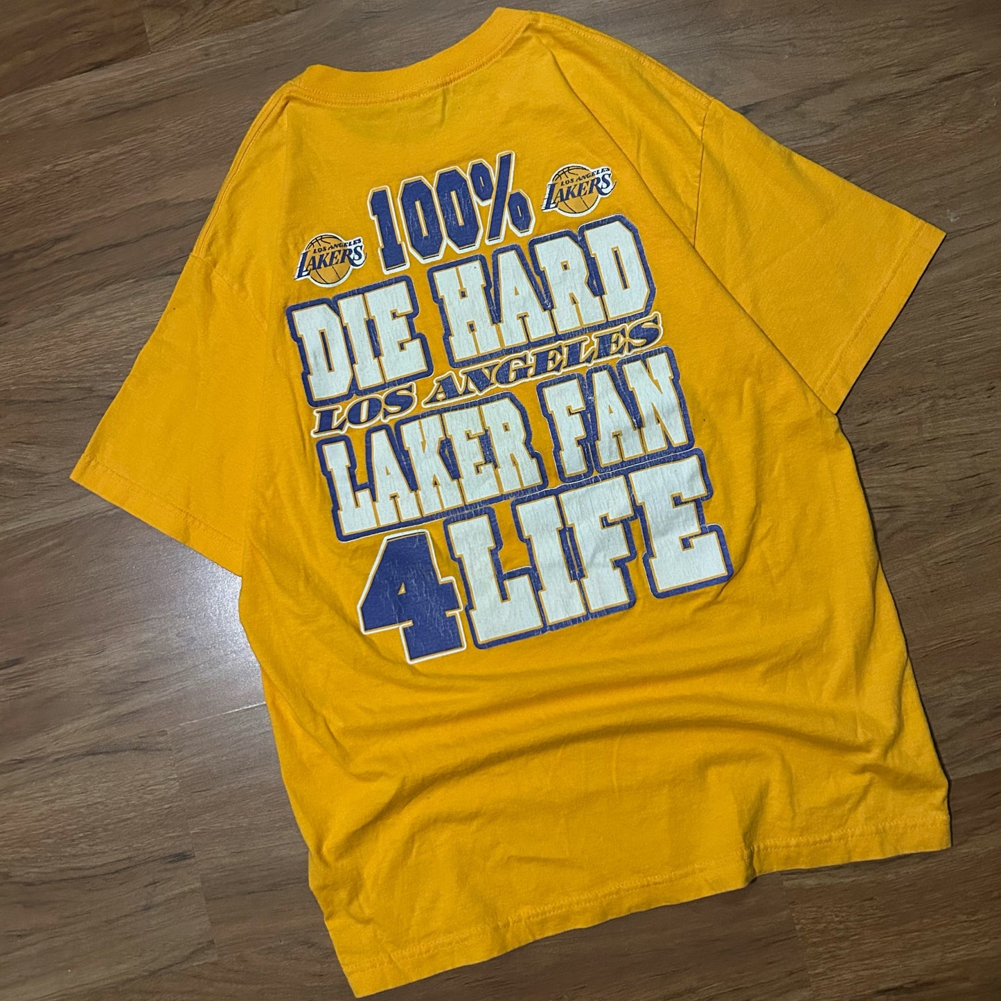 (M) Vintage 2008 NBA Los Angeles Lakers Pacific Division Yellow T-Shirt