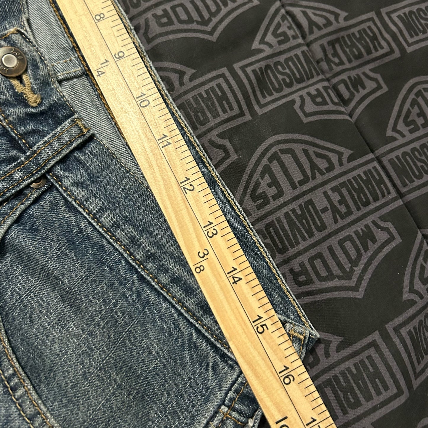(33) Y2K Lee Premium Dark Wash Loose Denim Frayed Hem Jeans
