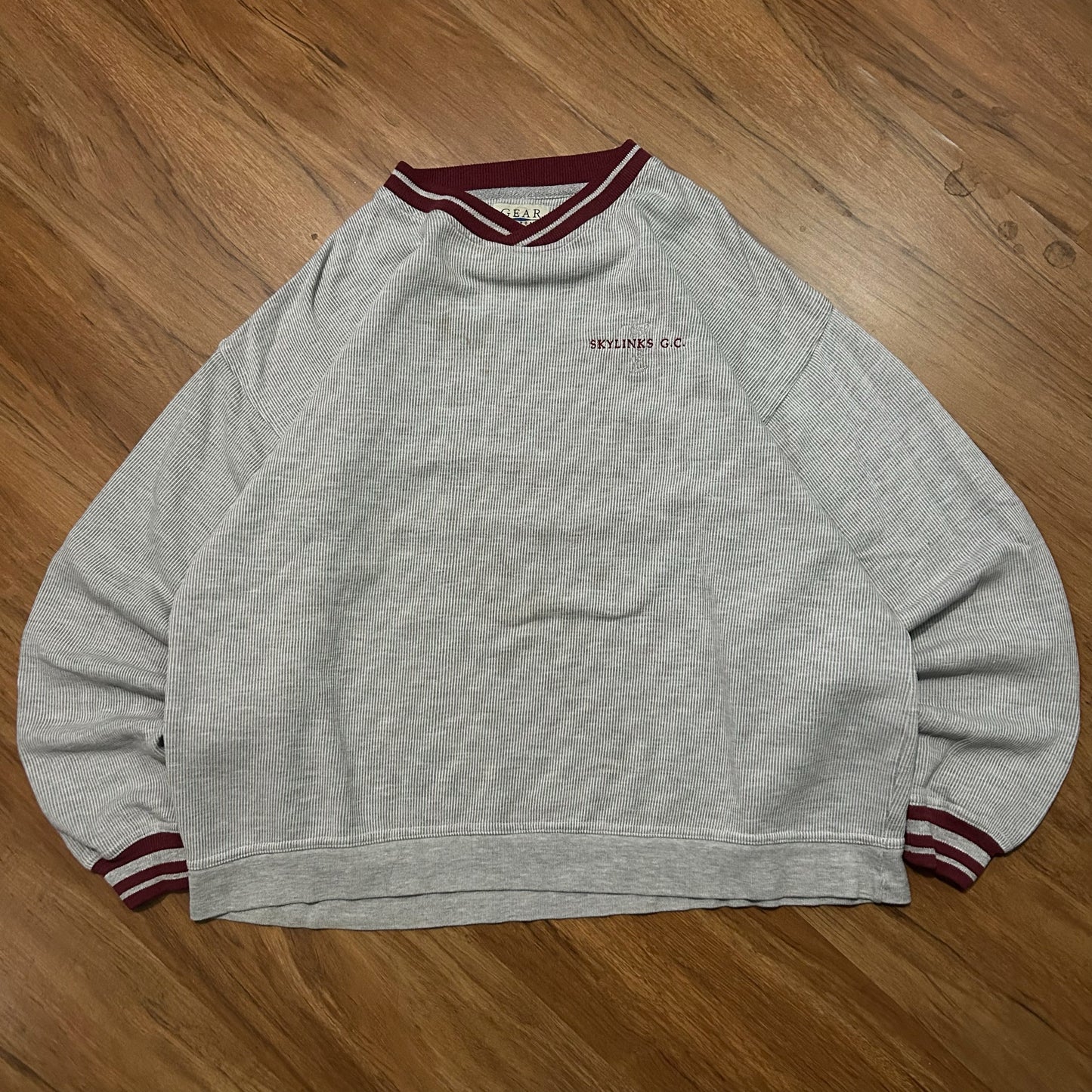 (L) Retro Skylinks Golf Course Grey Burgundy Pullover Crewneck