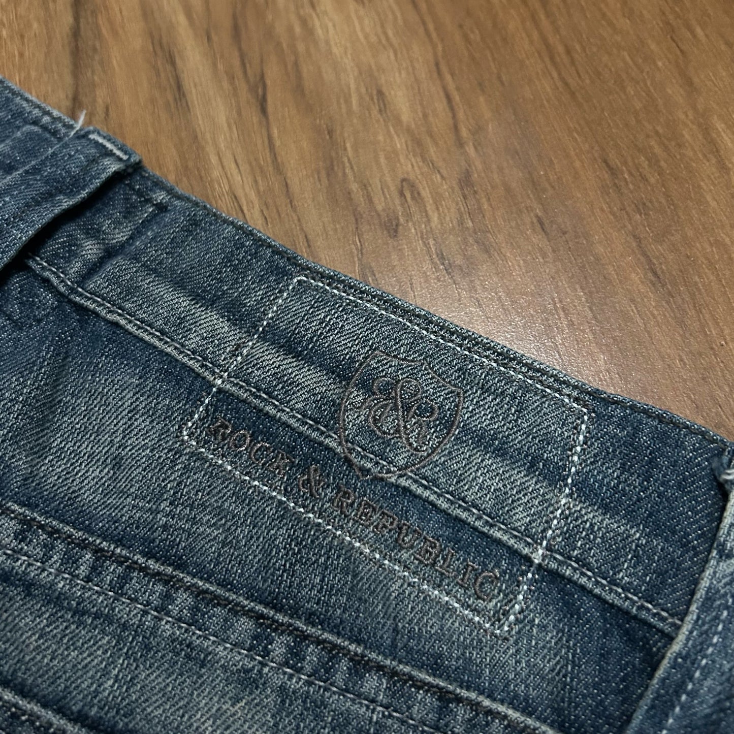 (31) Vintage Rock & Republic Bootcut Flare Jeans