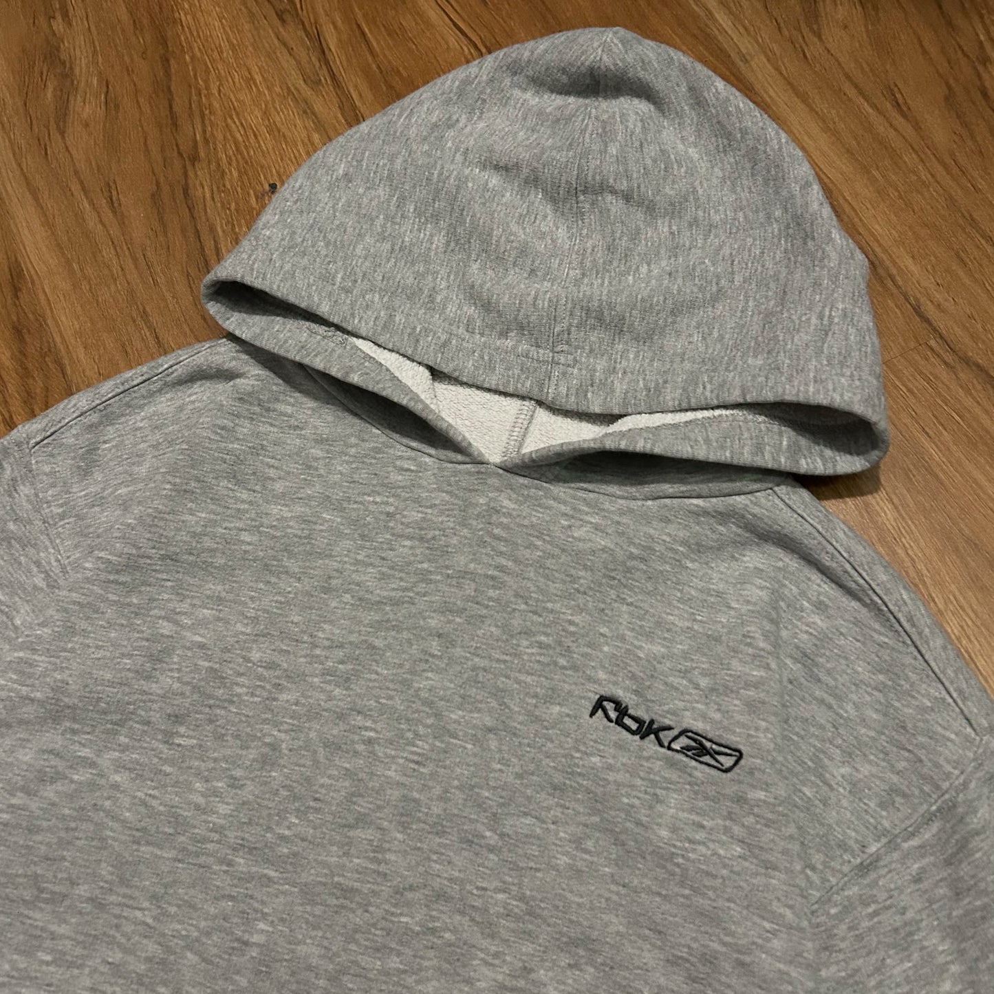 (M) Vintage Y2K Reebok Classic Essential Grey Pullover Hoodie