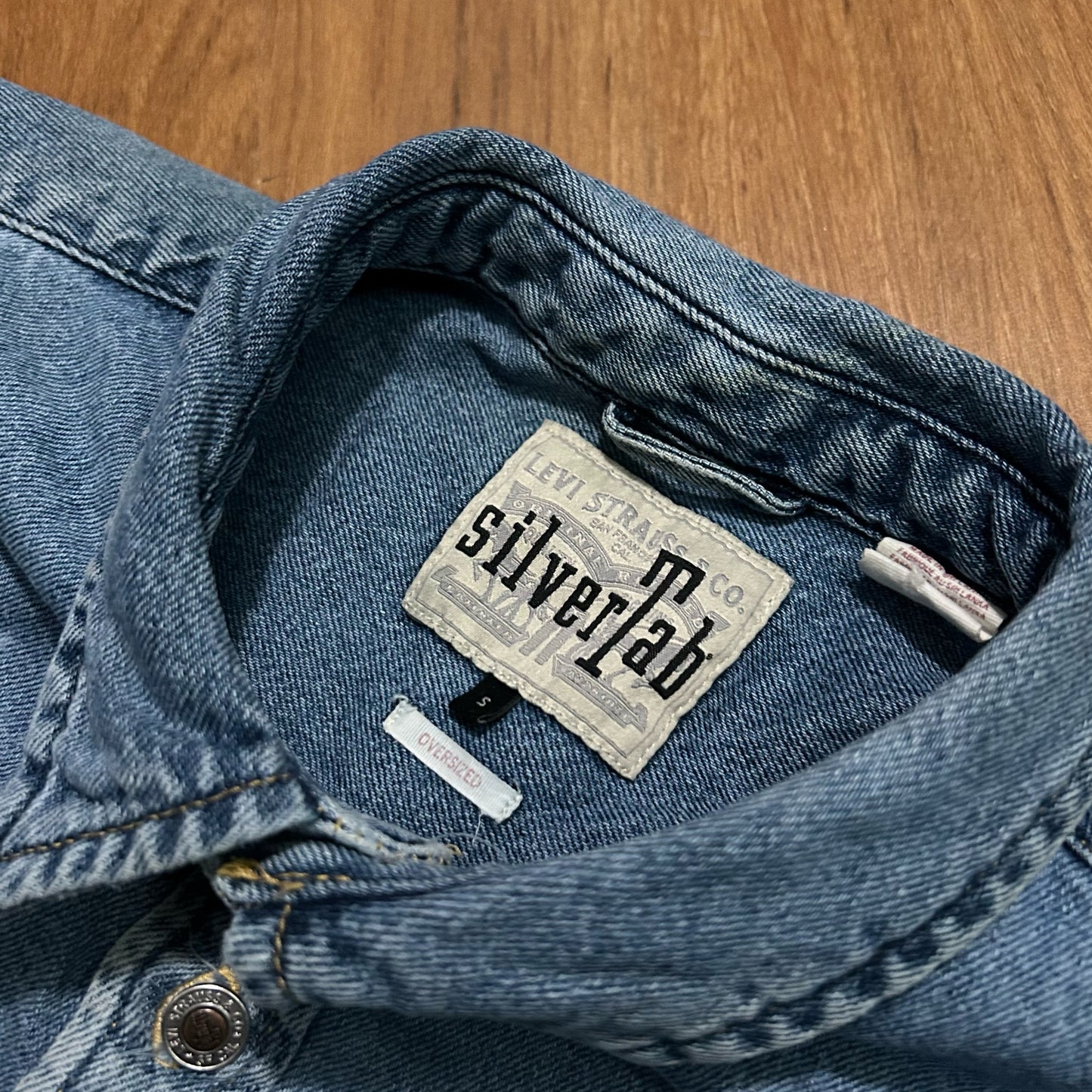 (S) Levi's Silver Tab Denim Button-Up Longsleeve Shirt
