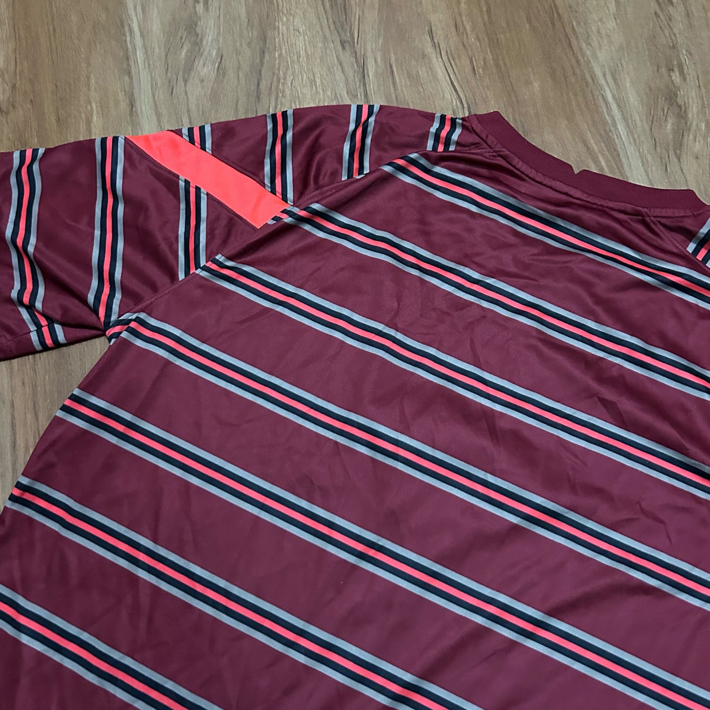 (XL) Nike Liverpool AXA Soccer Training Striped Jersey