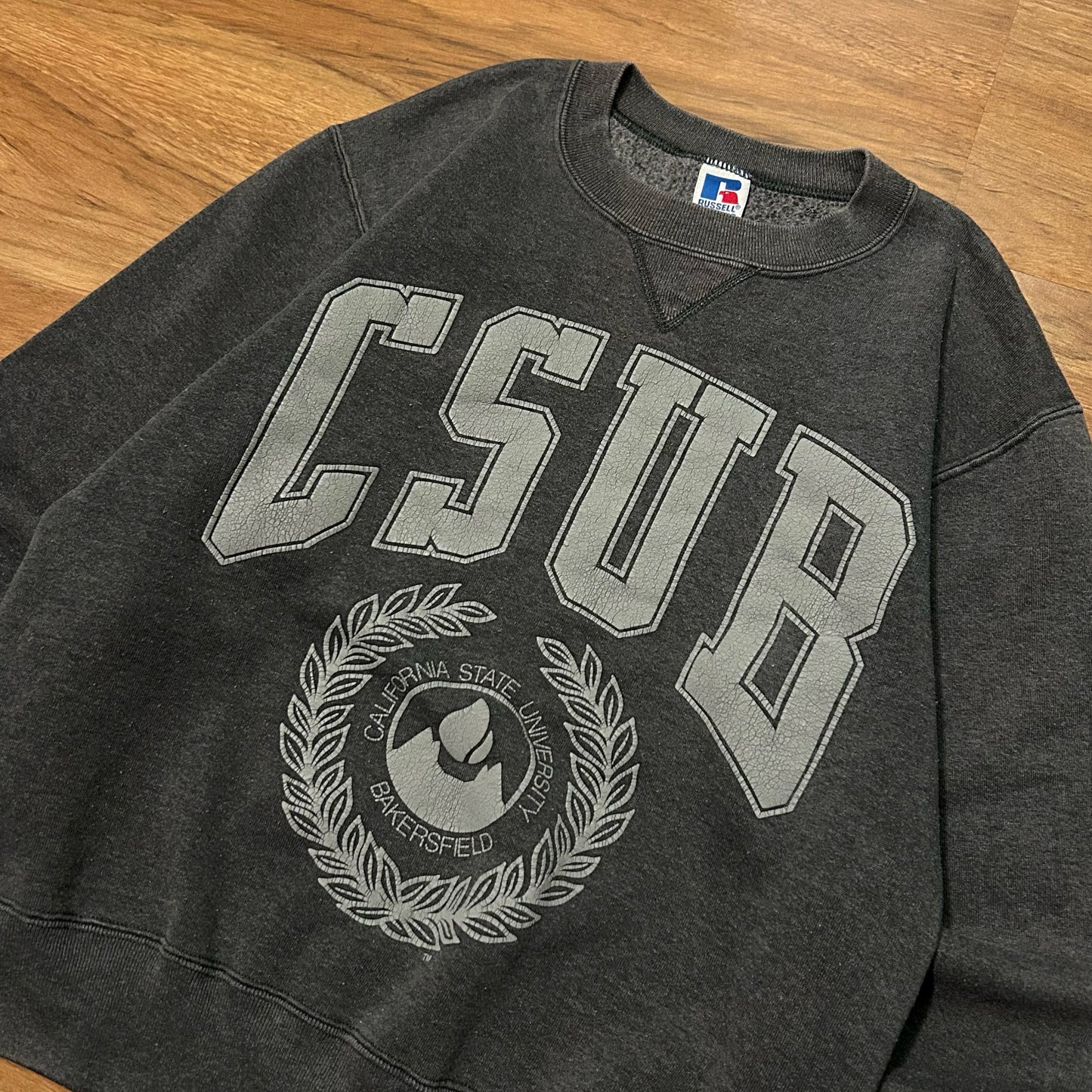 (M) Vintage 90s Russell Athletics Cal State Bakersfield Grey Pullover Crewneck