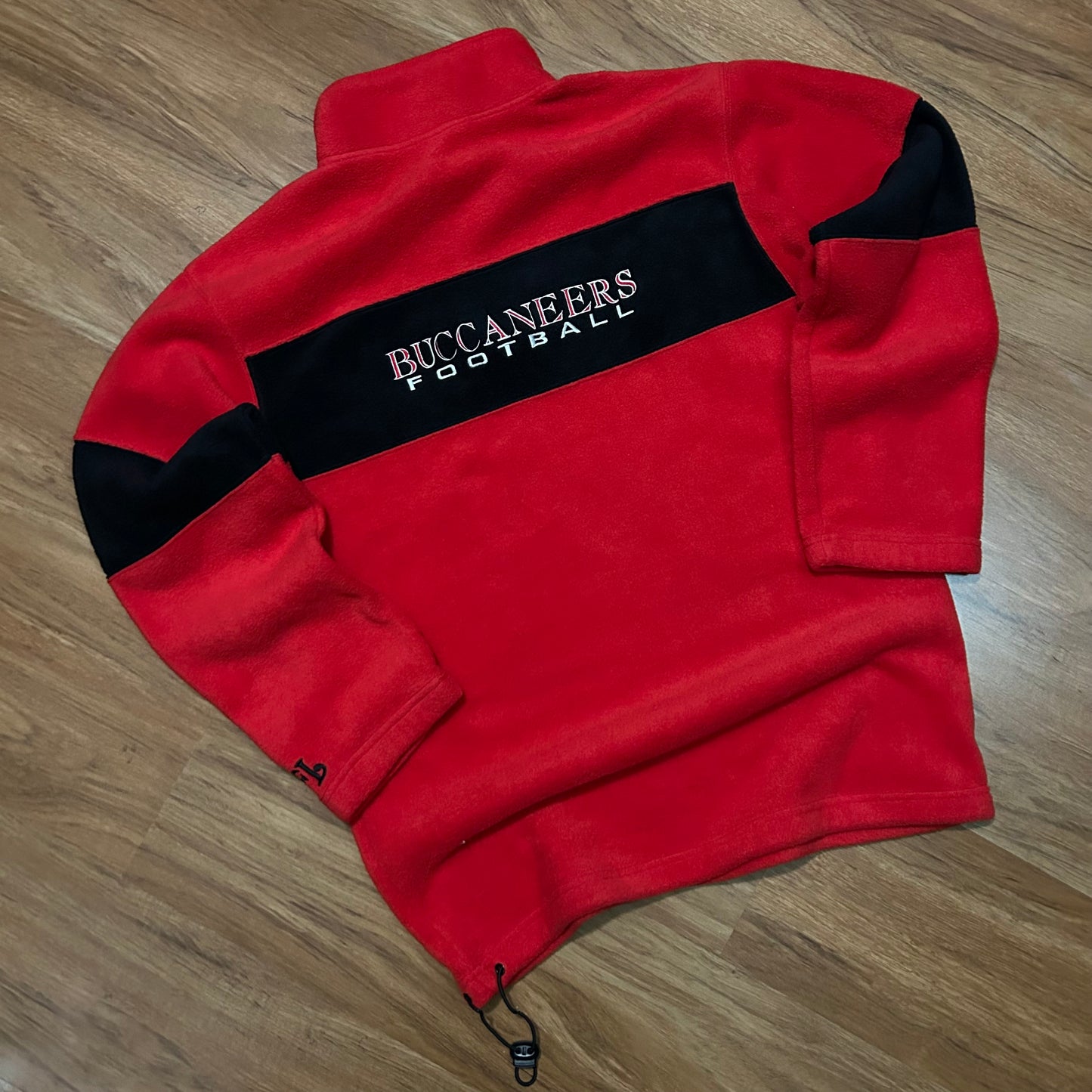 (L) Vintage Y2K NFL Tampa Bay Buccaneers Red Quarter-Zip Fleece