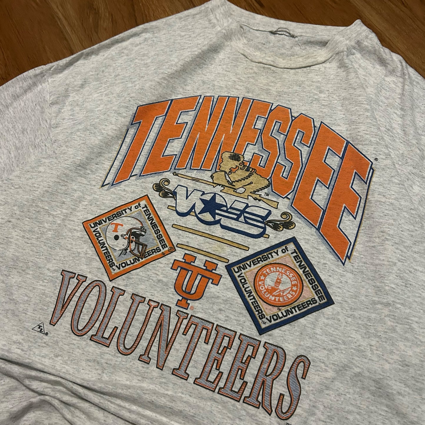 (XXL) Vintage 90s University of Tennesse Volunteers Grey Graphic T-Shirt