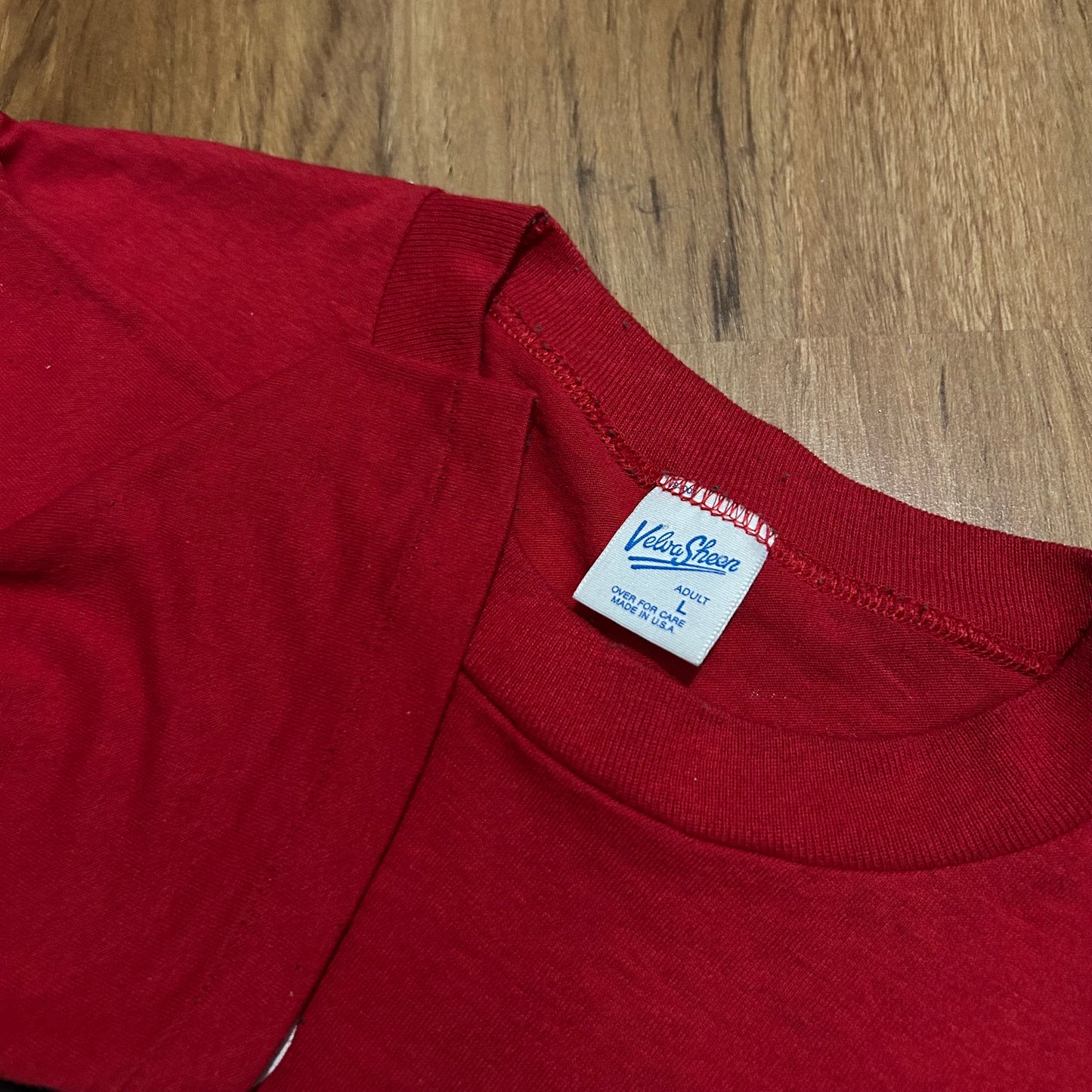 (L) Vintage 90s Single Stitch Disneyland California Mickey Mouse Red T-Shirt