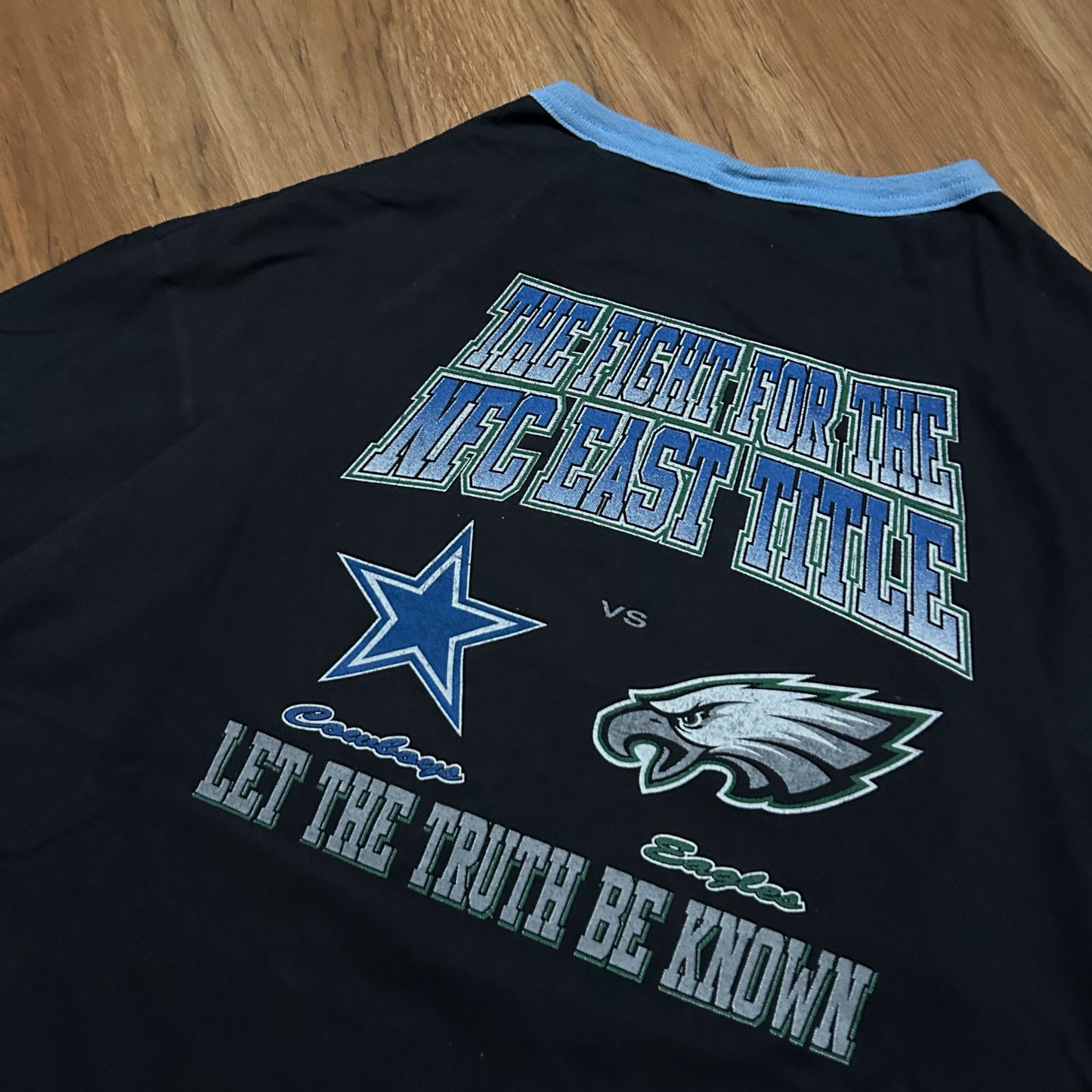 (XL) Vintage 2010 NFC East Showdown Dallas Cowboys vs Philadelphia Eagles Ringer Black T-Shirt