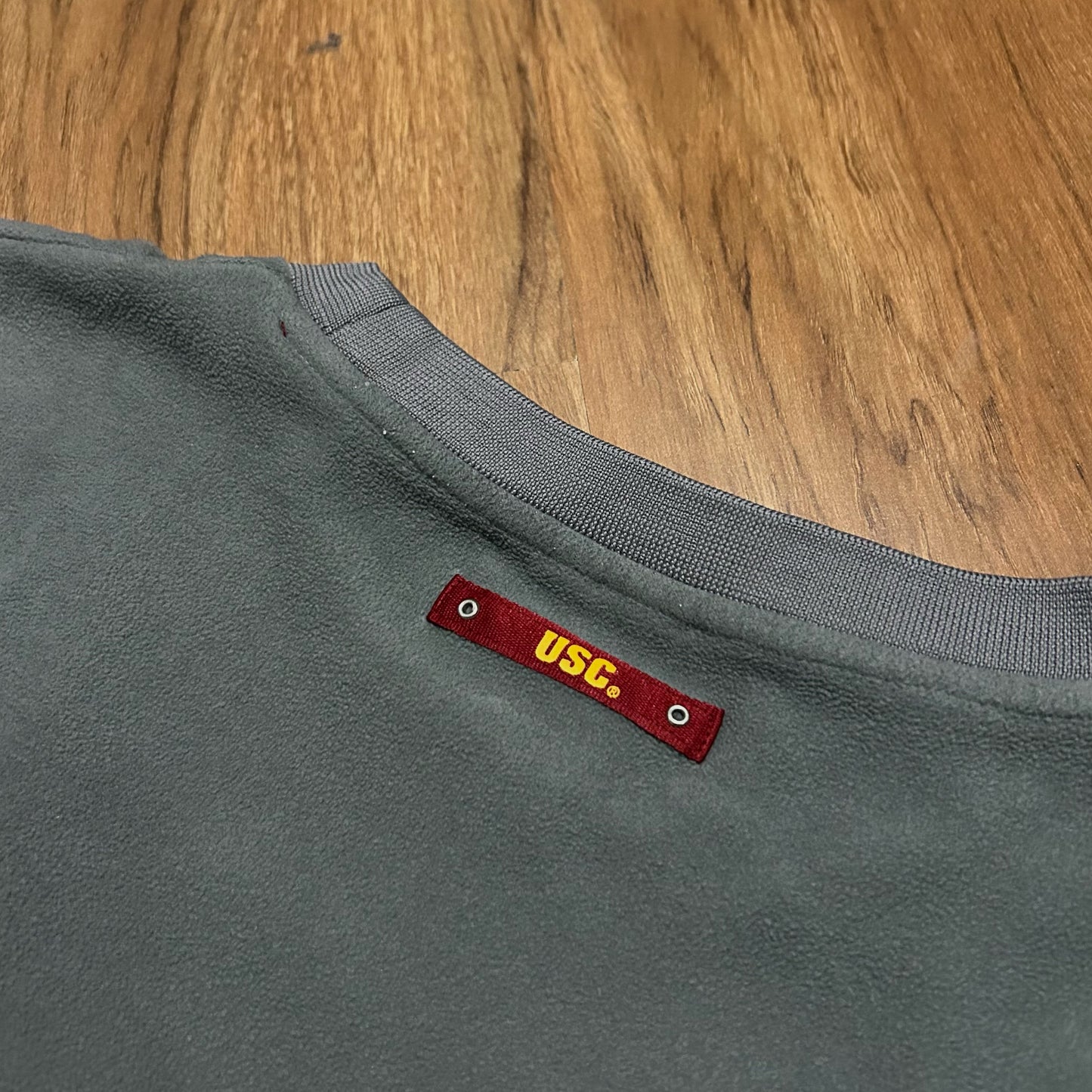 (XL) Vintage Y2K Nike USC Trojans Center Swoosh Fleece Longsleeve Pullover